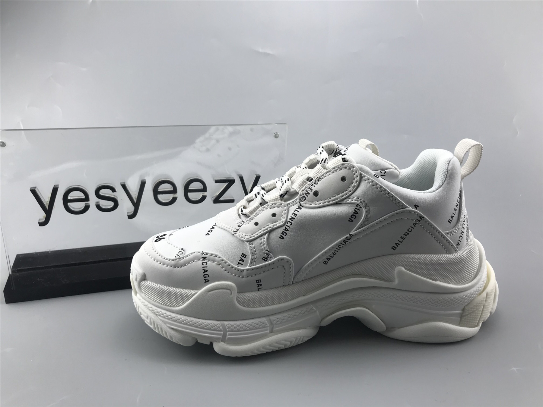 UA TRIPLE S SNEAKER WHITE