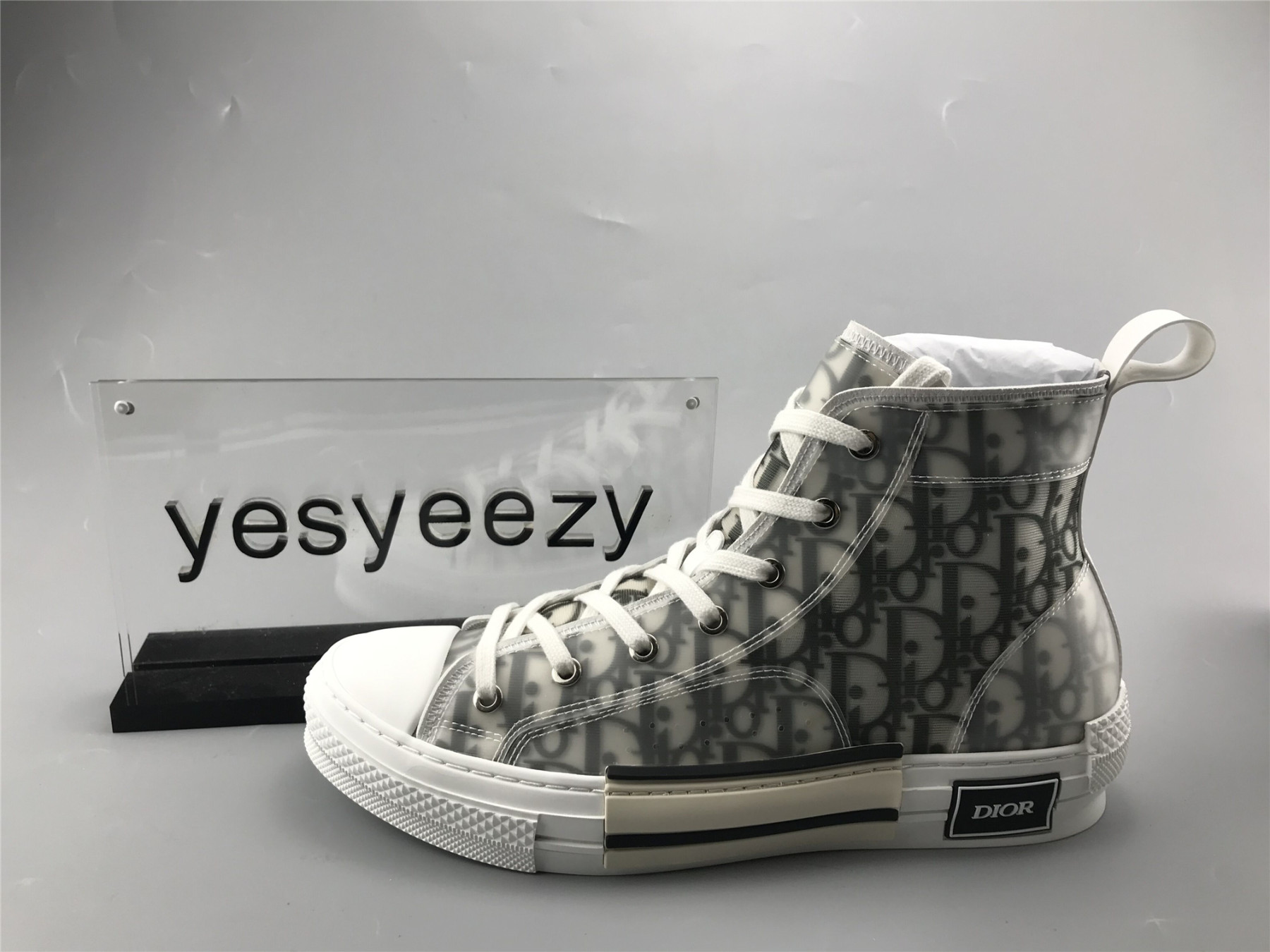 ua D10r b23 high top logo oblique