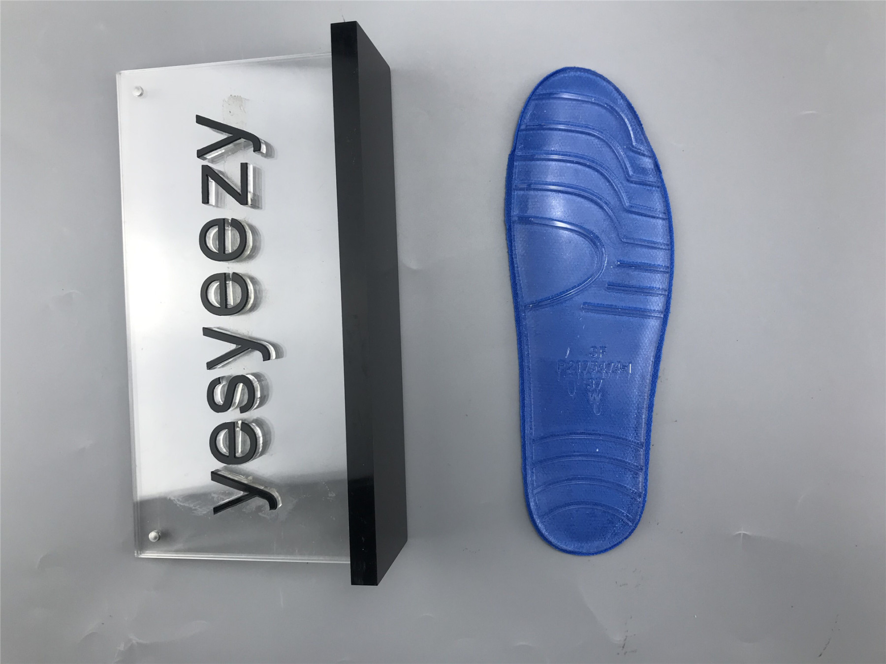 UA TRACK TRAINER SCREEN BLUE
