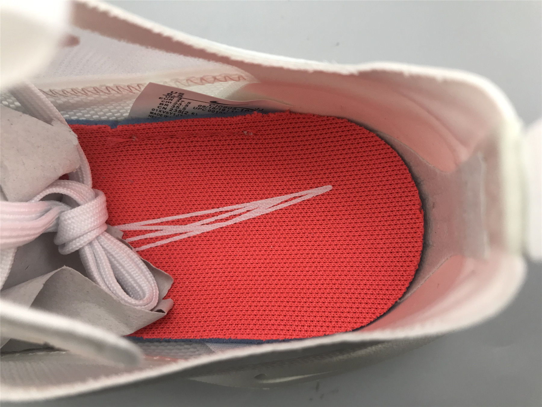 UA NIKE WMNS ZOOM VISTA LITE WHITE