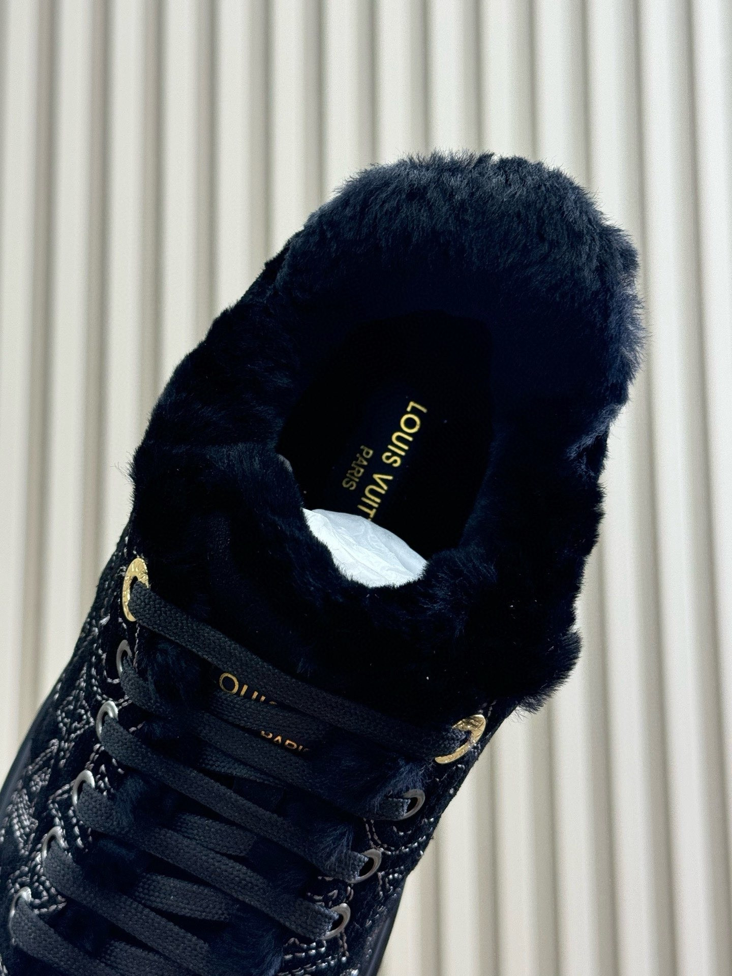 UA LV Time Out Sneaker