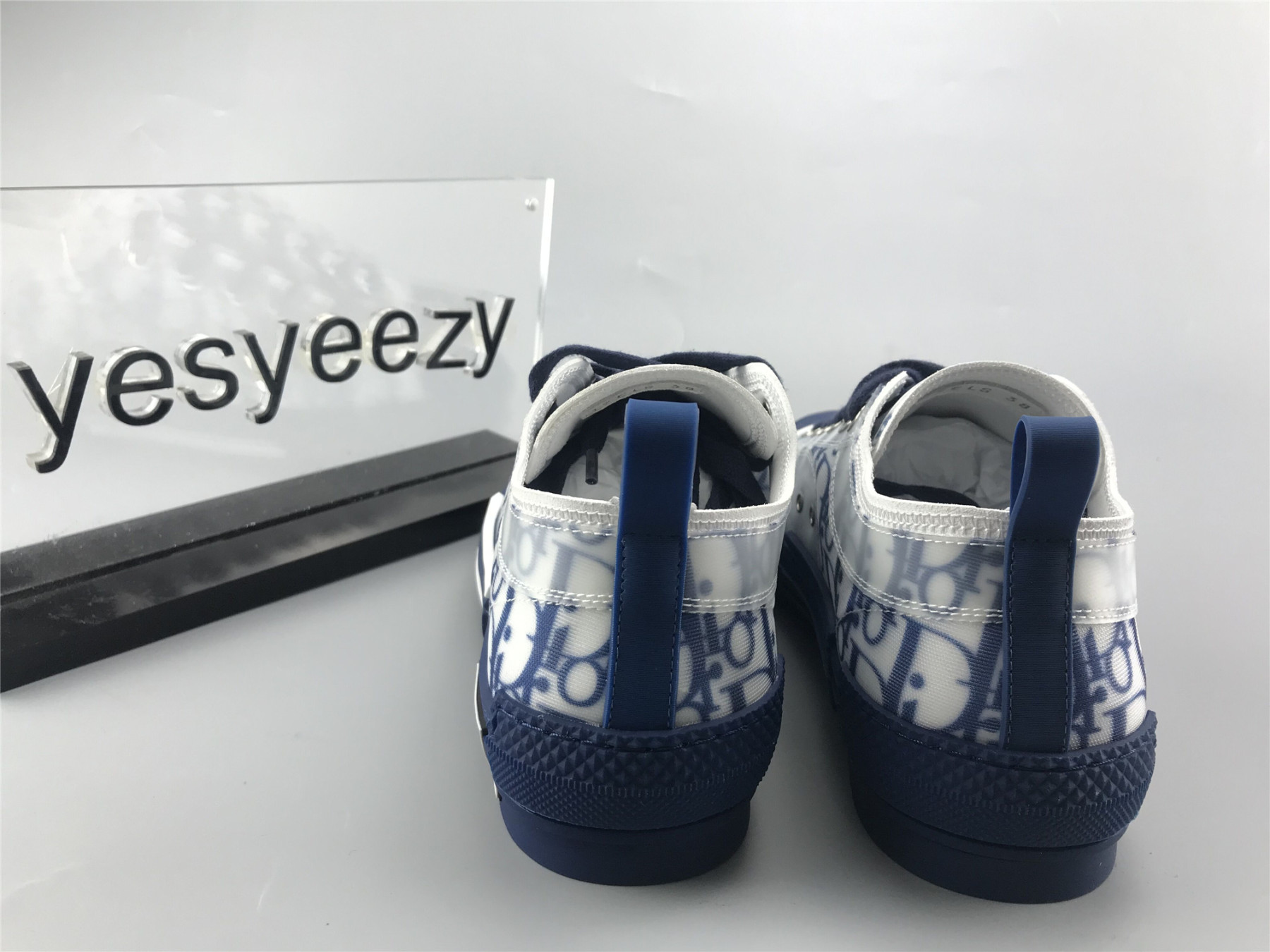 ua D10r b23 low top blue oblique