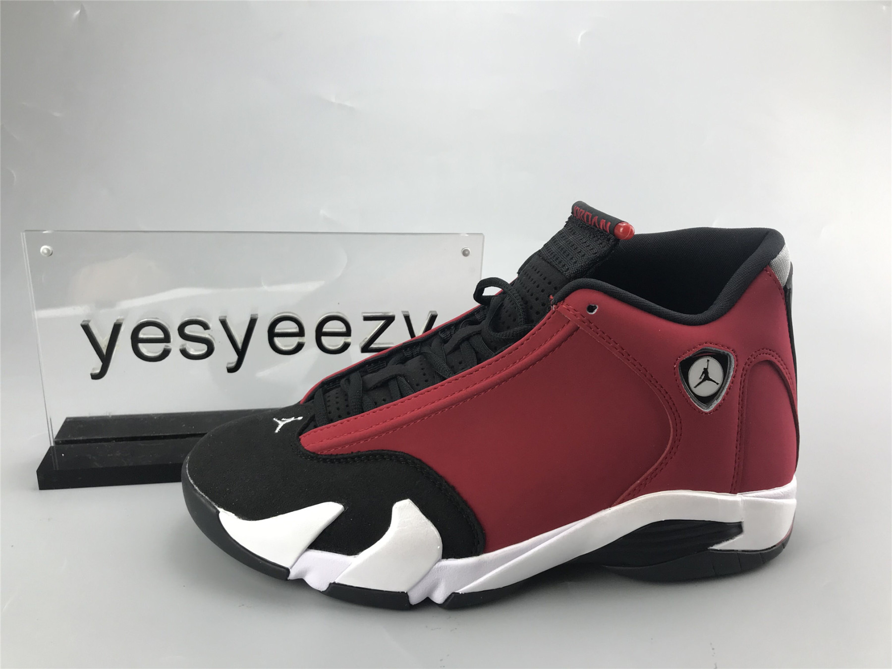 UA AIR JORDAN 14 RETRO