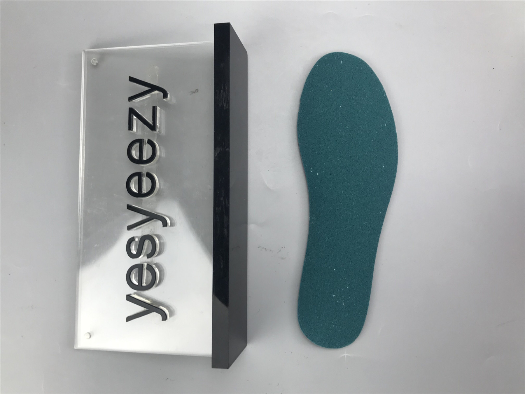 UA SPEED TRAINERS CLEARSOLE ROSE