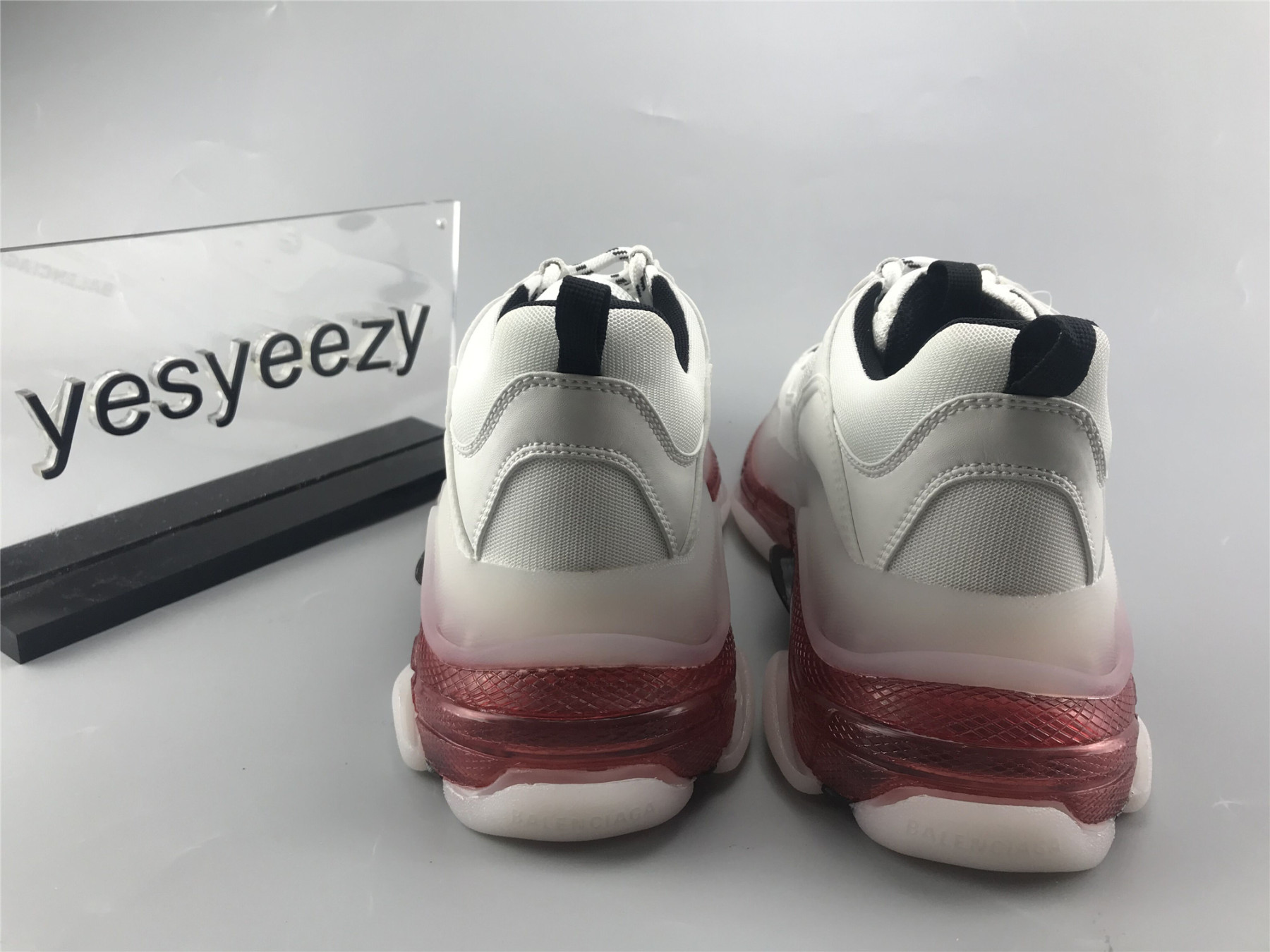 UA TRIPLE S CLEAR SOLE SNEAKER MILK WHITE AND BLACK