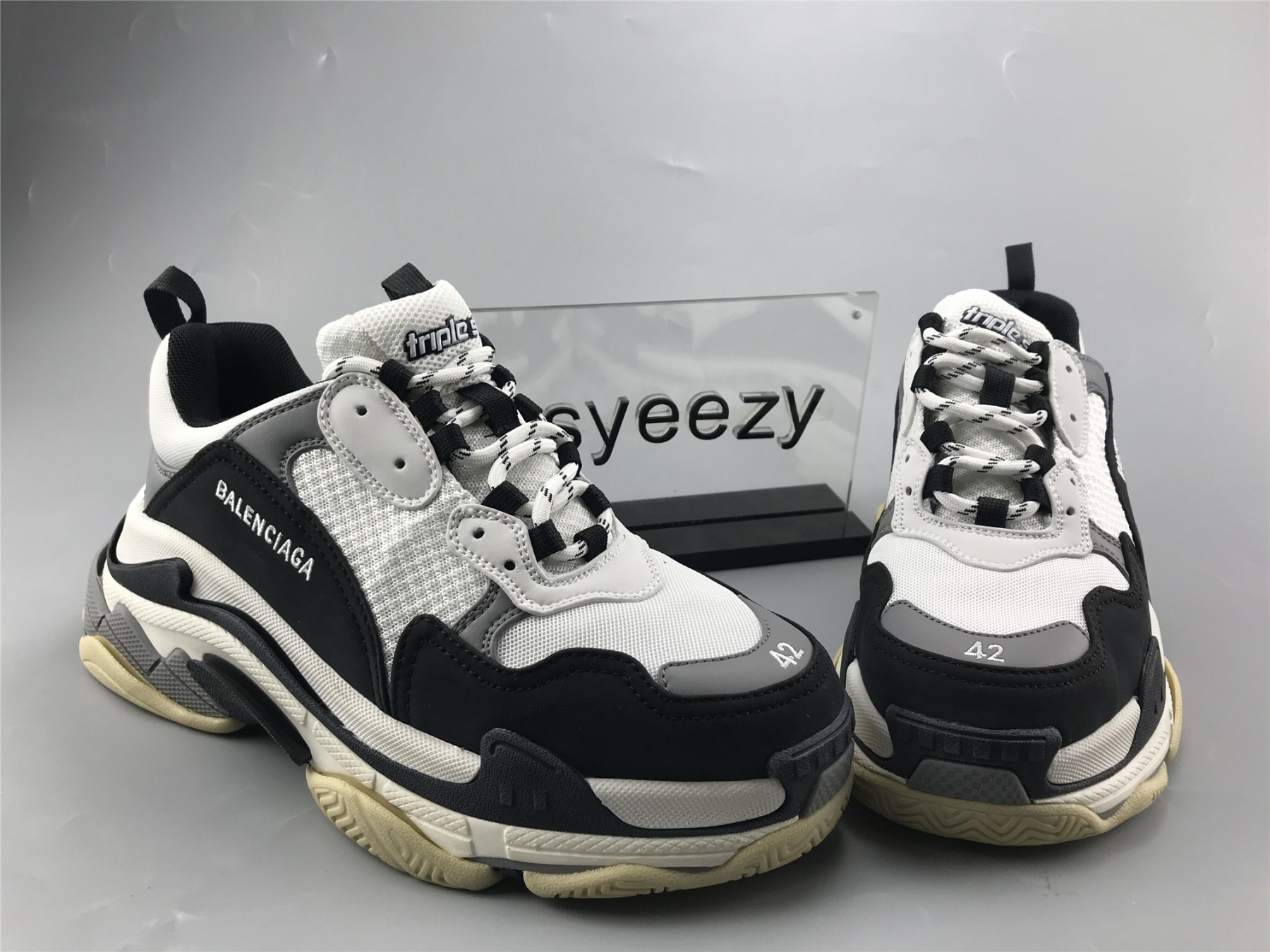 UA TRIPLE S SNEAKER BLACK WHITE GREY