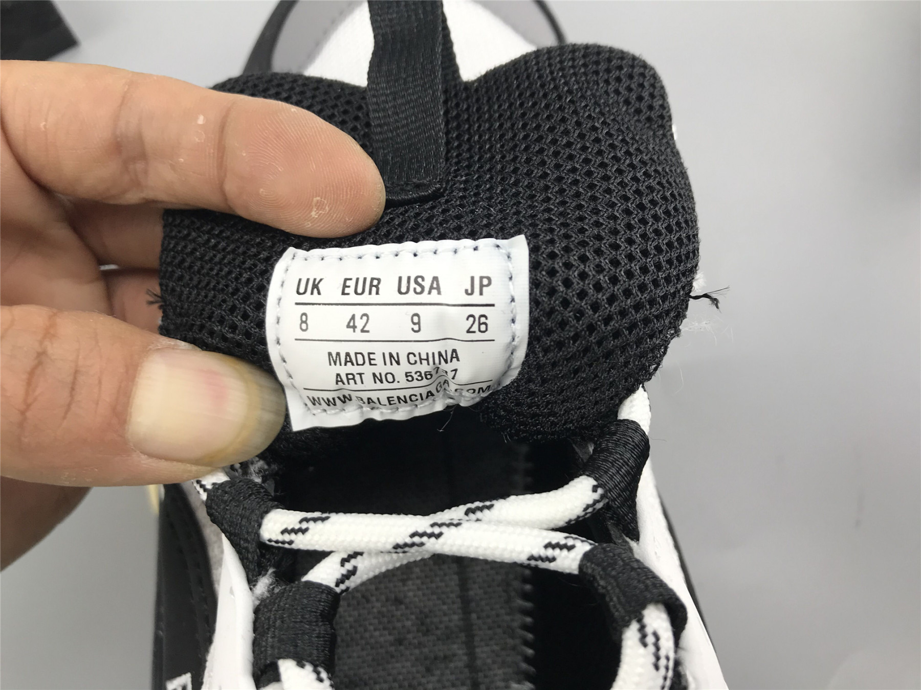 UA TRIPLE S SNEAKER BLACK WHITE GREY