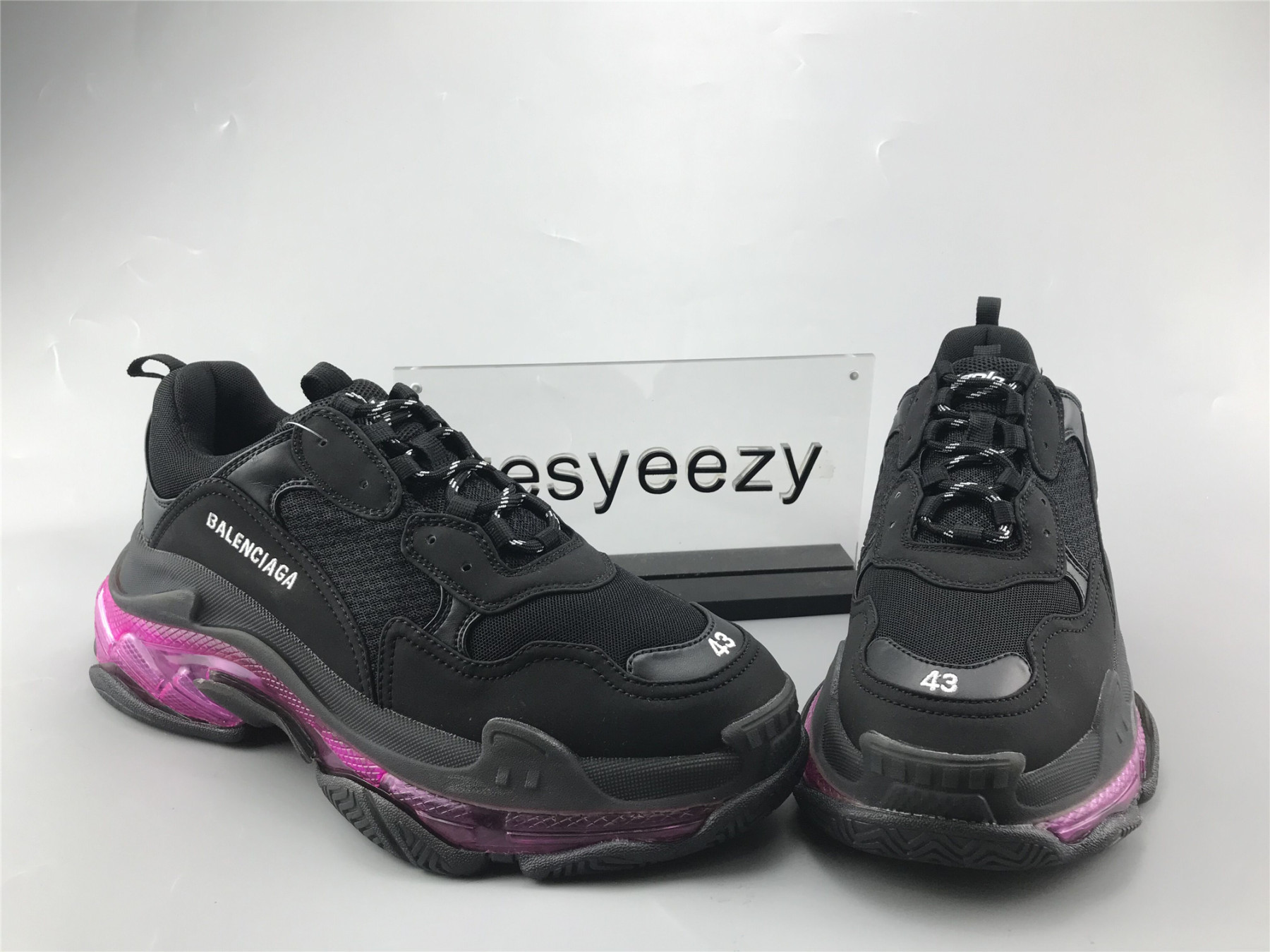 UA TRIPLE S CLEAR SOLE SNEAKER BLACK PLUM RED