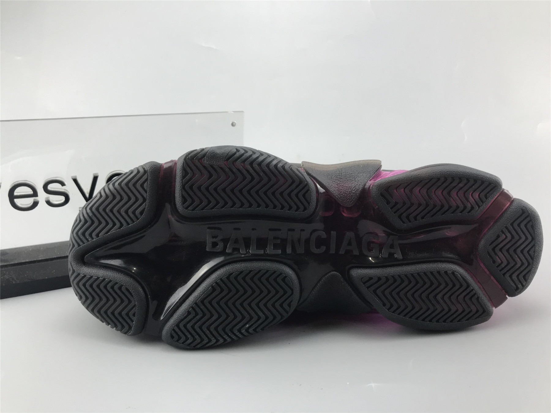 UA TRIPLE S CLEAR SOLE SNEAKER BLACK PLUM RED