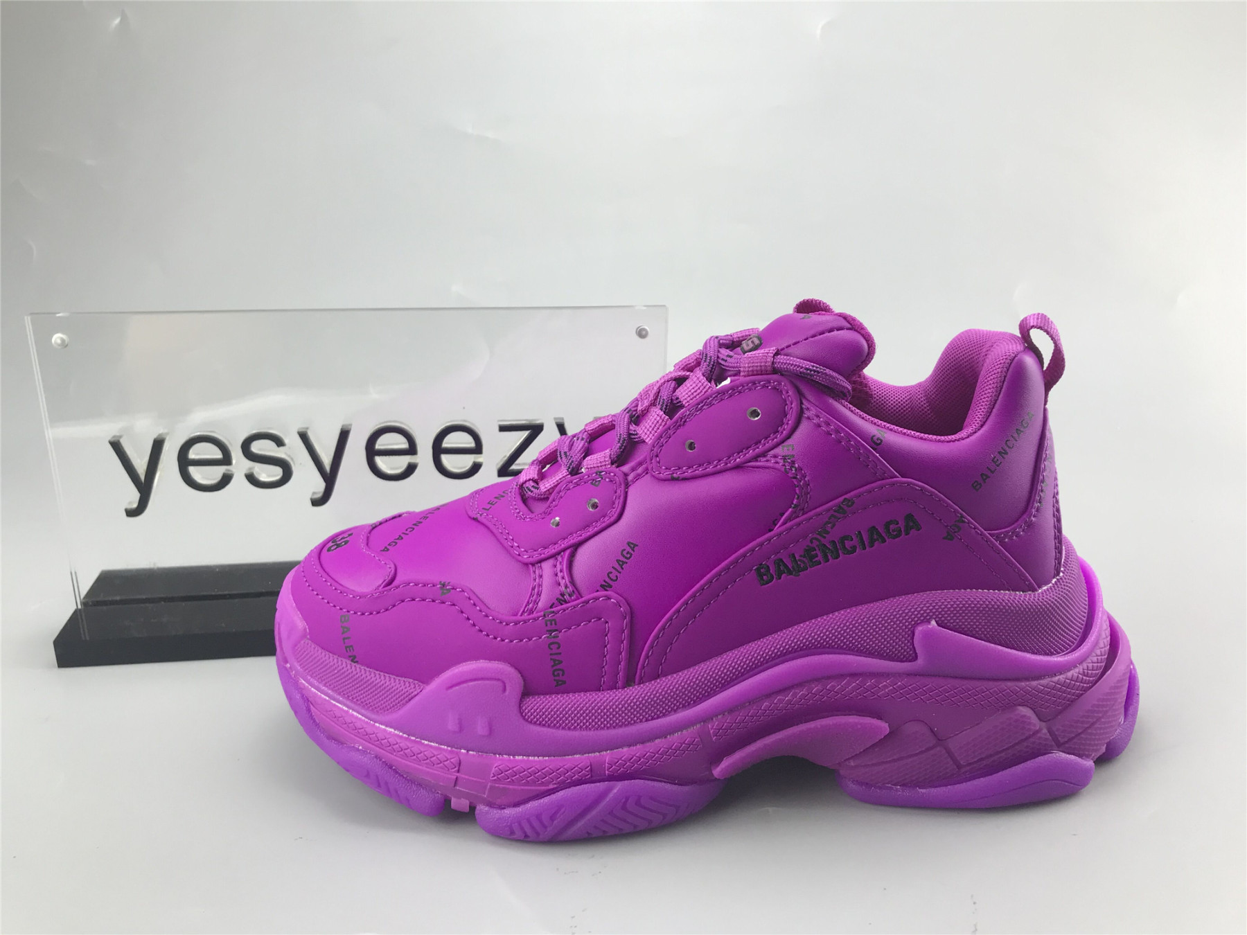 UA TRIPLE S CLEAR SOLE SNEAKER LETTER PLUM RED