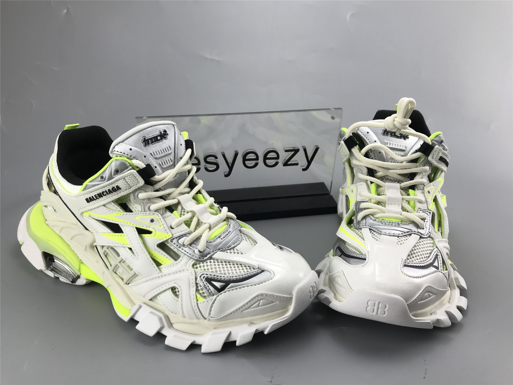 UA TRACK 2 TRAINER WHITE FLUORESCENT YELLOW