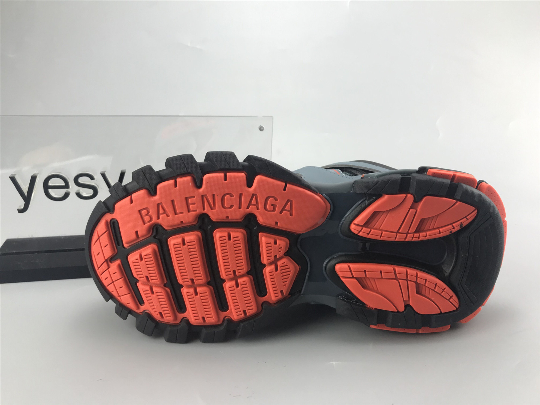 UA TRACK TRAINER BLACK BLUE GREY ORANGE