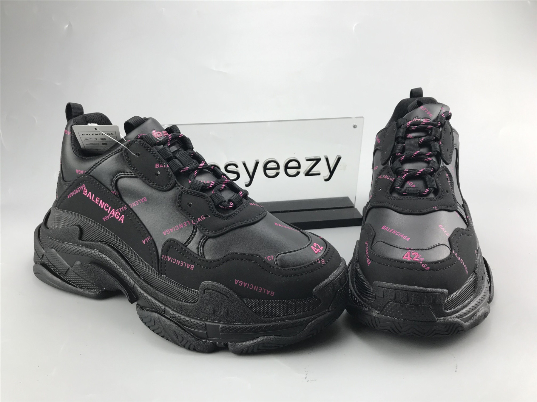 UA TRIPLE S LETTER BLACK PINK