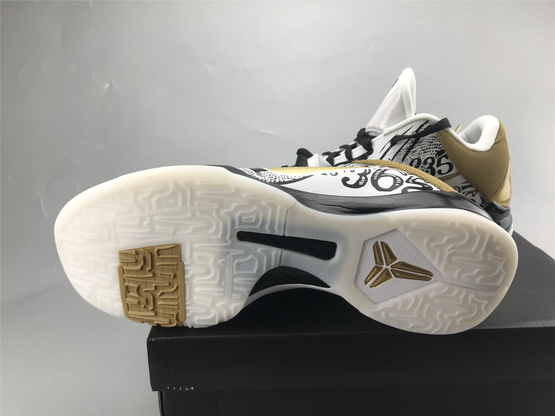 UA NIKE KOBE 5 PROTRO 2020