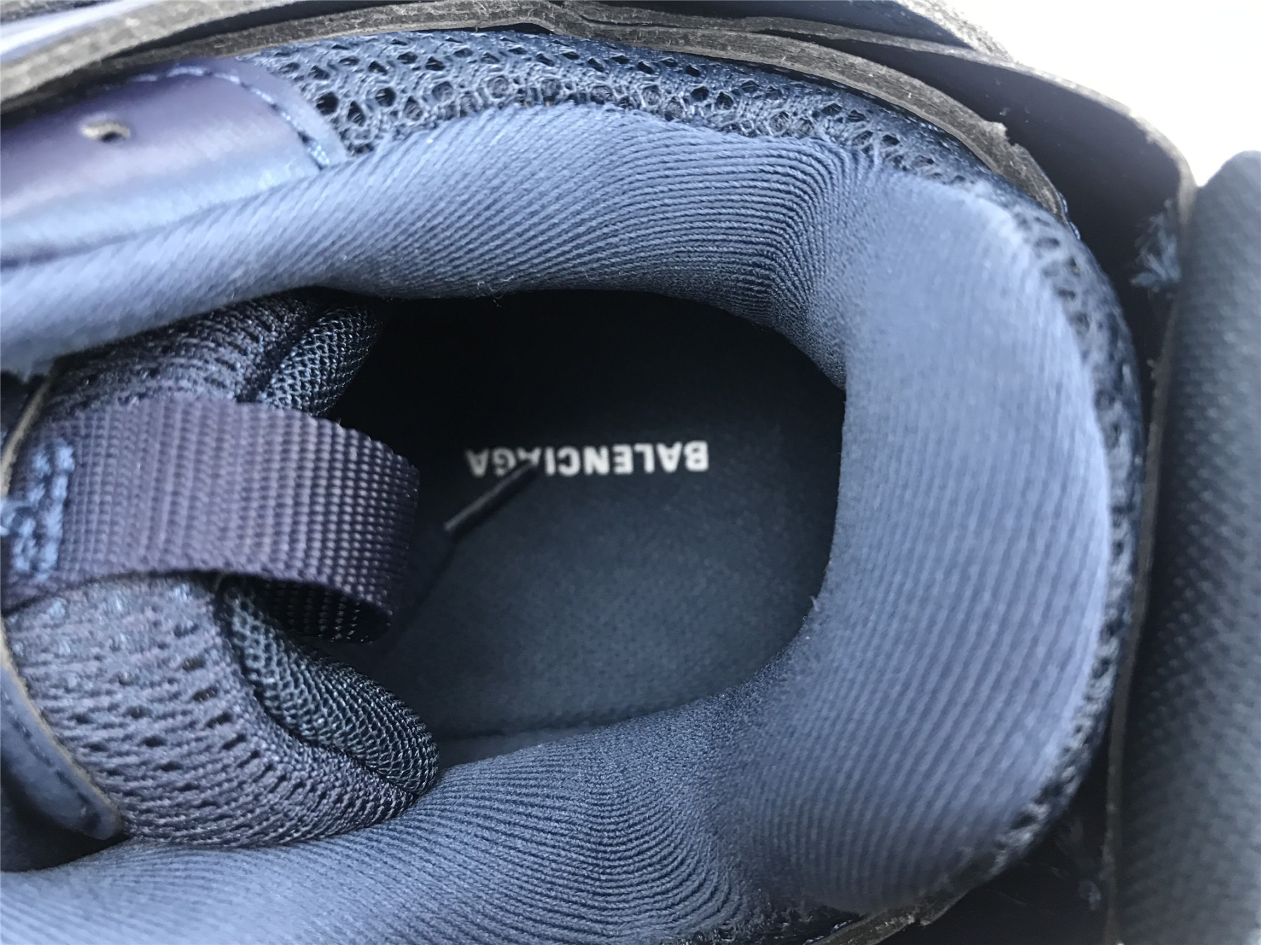 UA TRACK TRAINER DARK NAVY