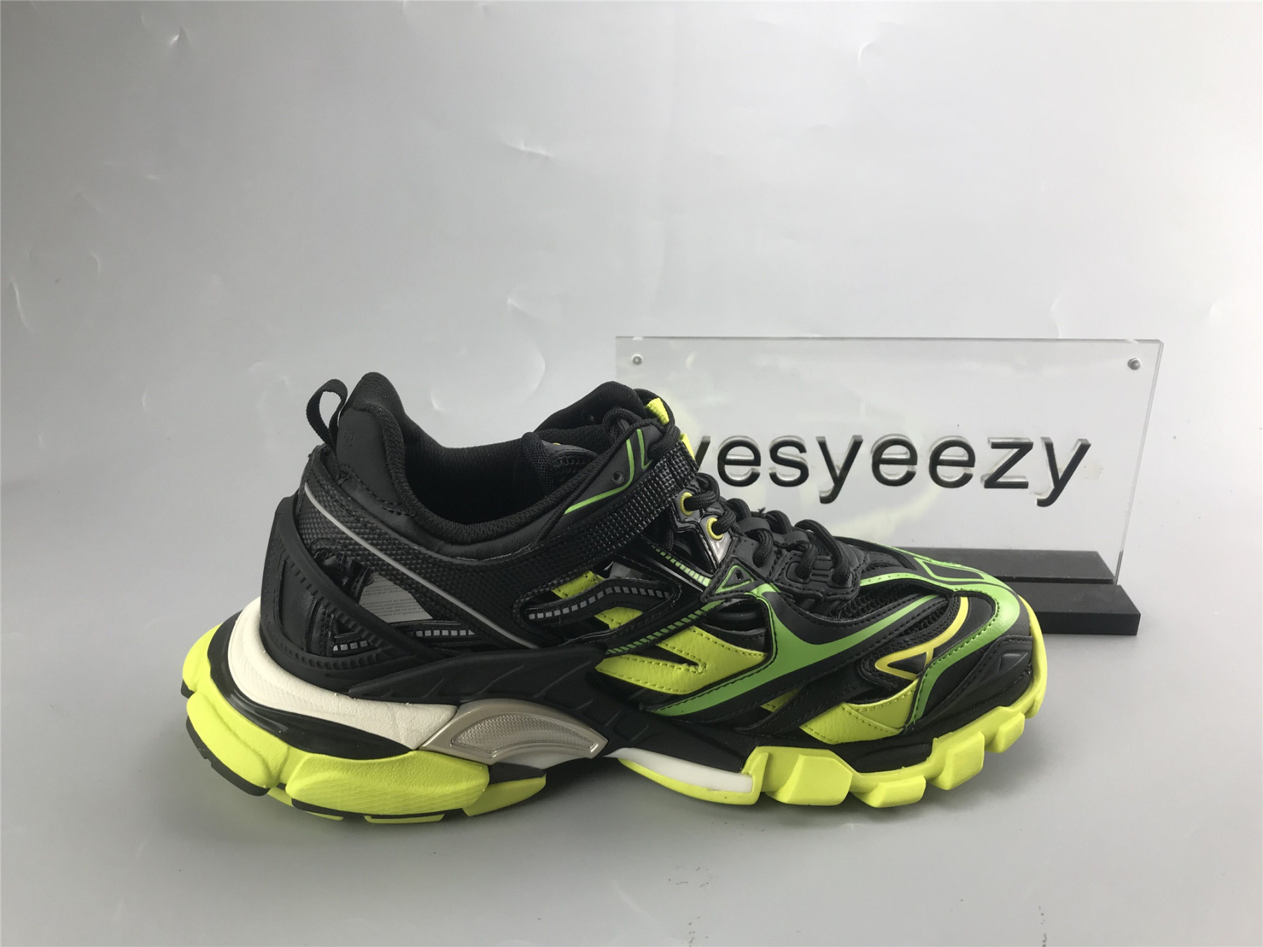 UA TRACK 2 TRAINER BLACK FLUORESCENT YELLOW