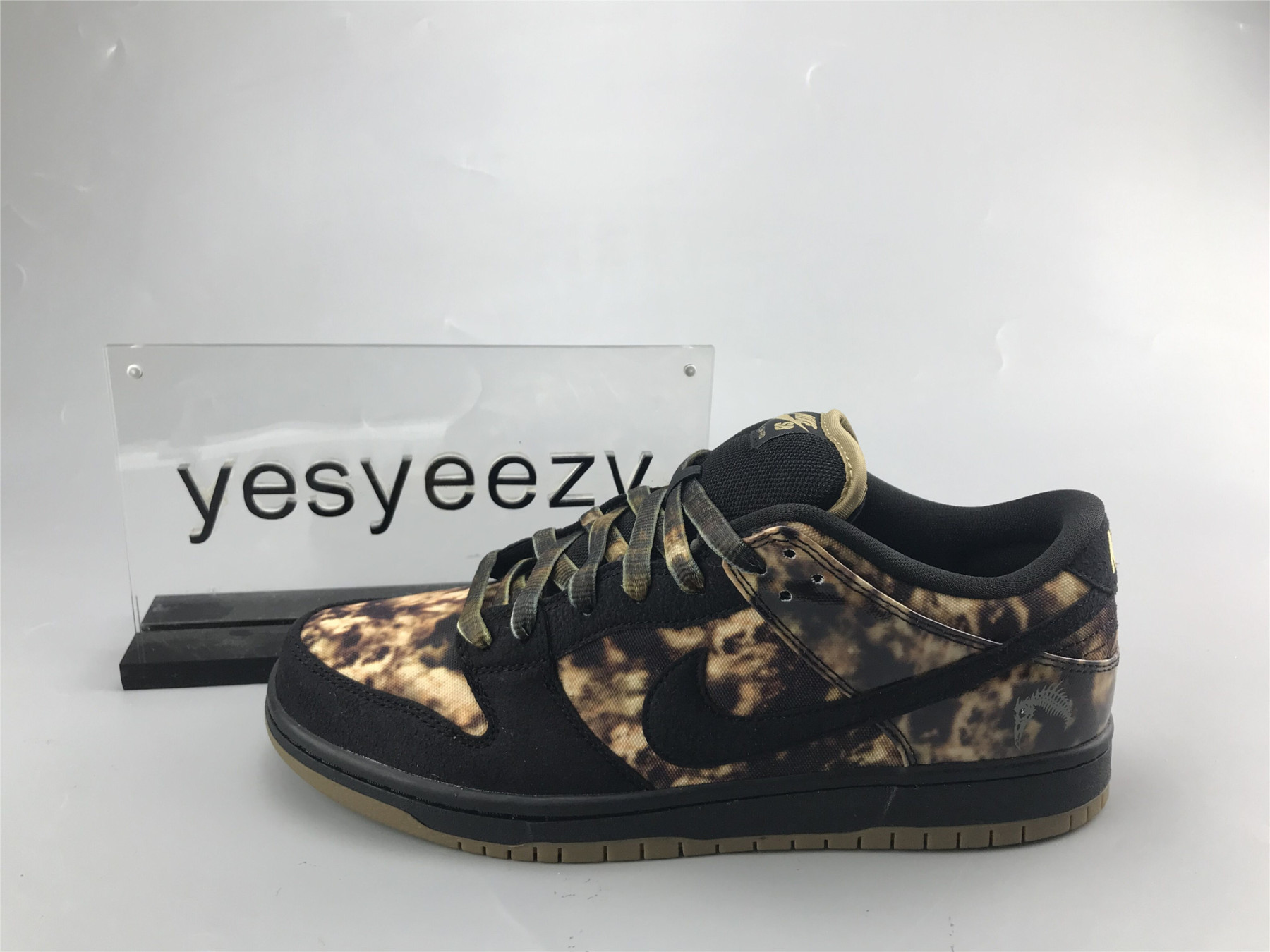 ua nike dunk sb pushead preM1vm 