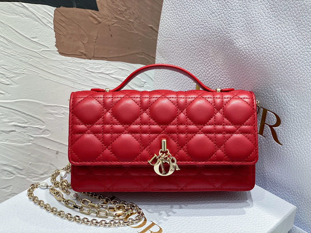 MISS D10r MINI BAG Crimson Red S0980ONMJ-M57R 21 x 11.5 x 4.5 cm