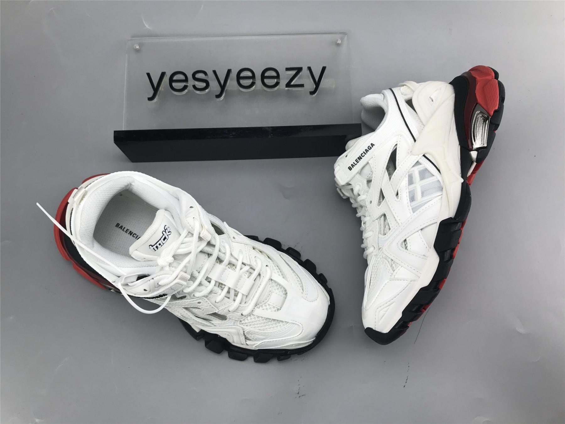 UA TRACK 2 TRAINER WHITE RED BLACK