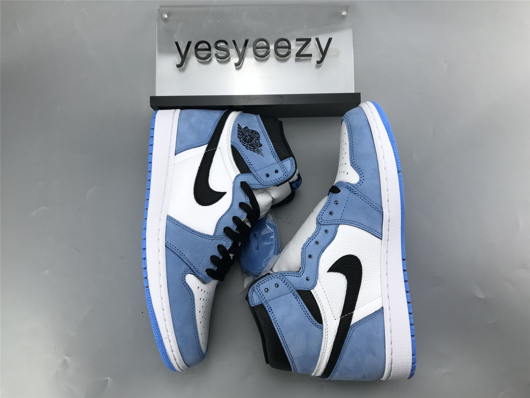 UA AIR JORDAN 1 RETRO HIGH OG 