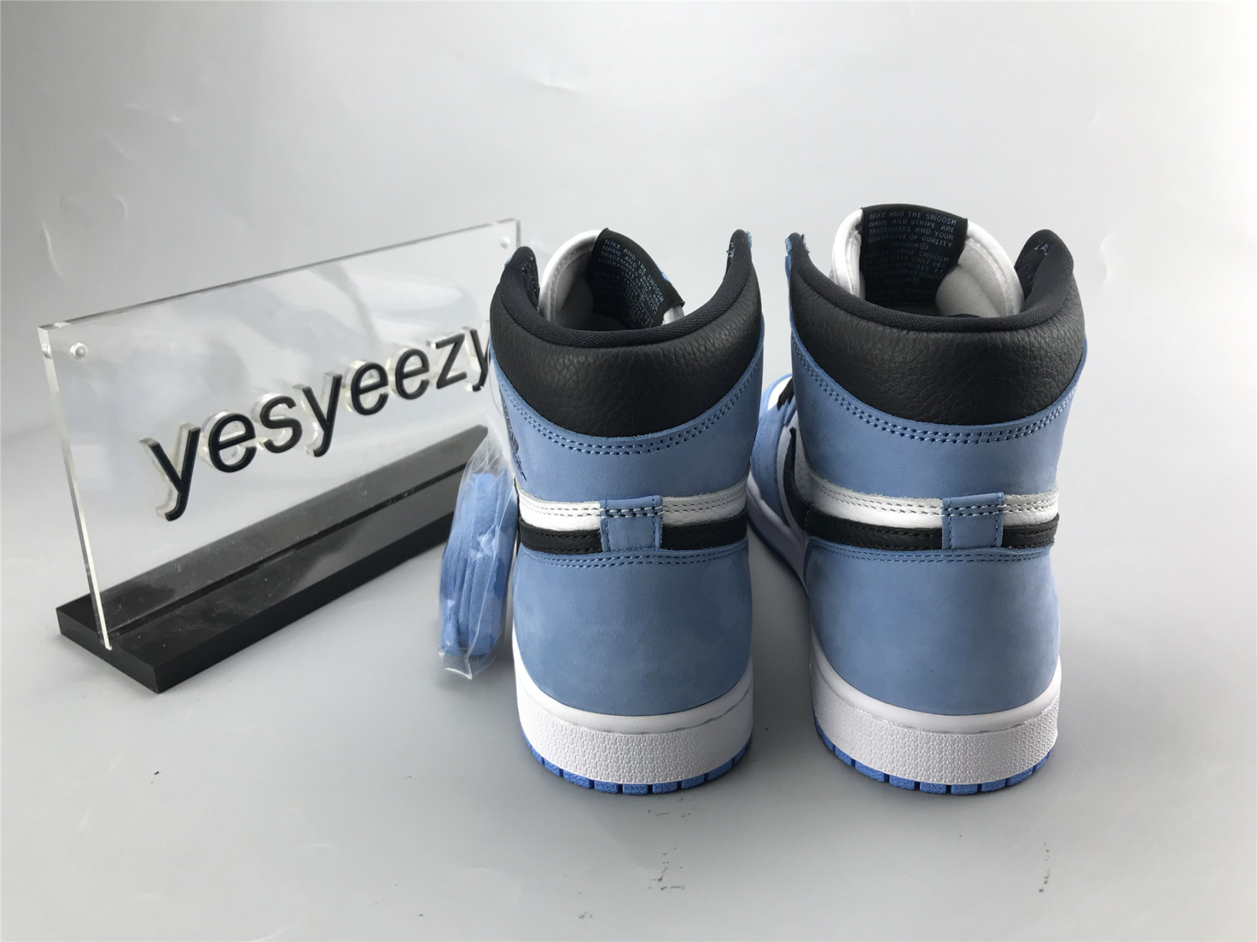 UA AIR JORDAN 1 RETRO HIGH OG 
