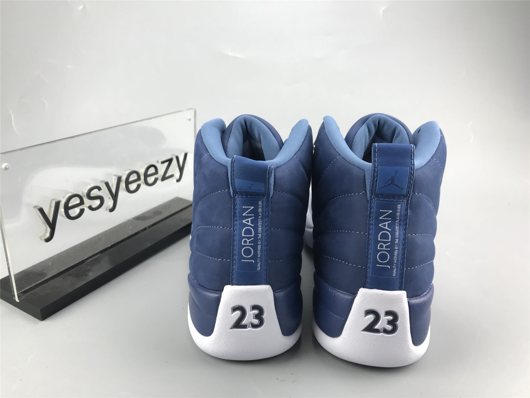 UA AIR JORDAN 12 RETRO 