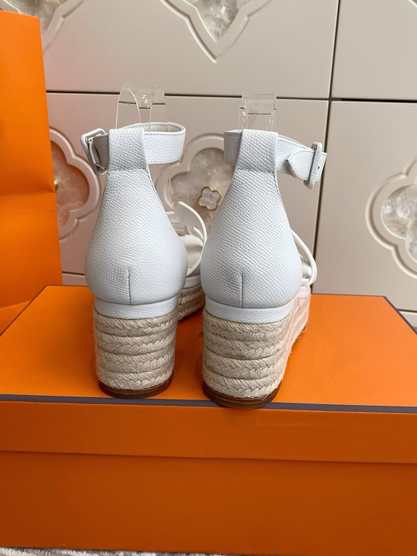 ua H**me5 elda spanish woven shoes