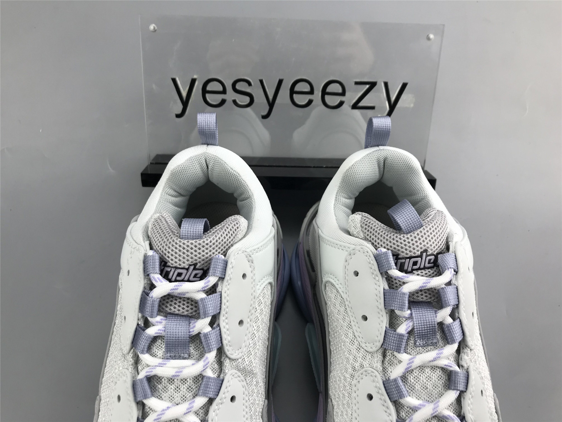 UA TRIPLE S SNEAKER MAKARON