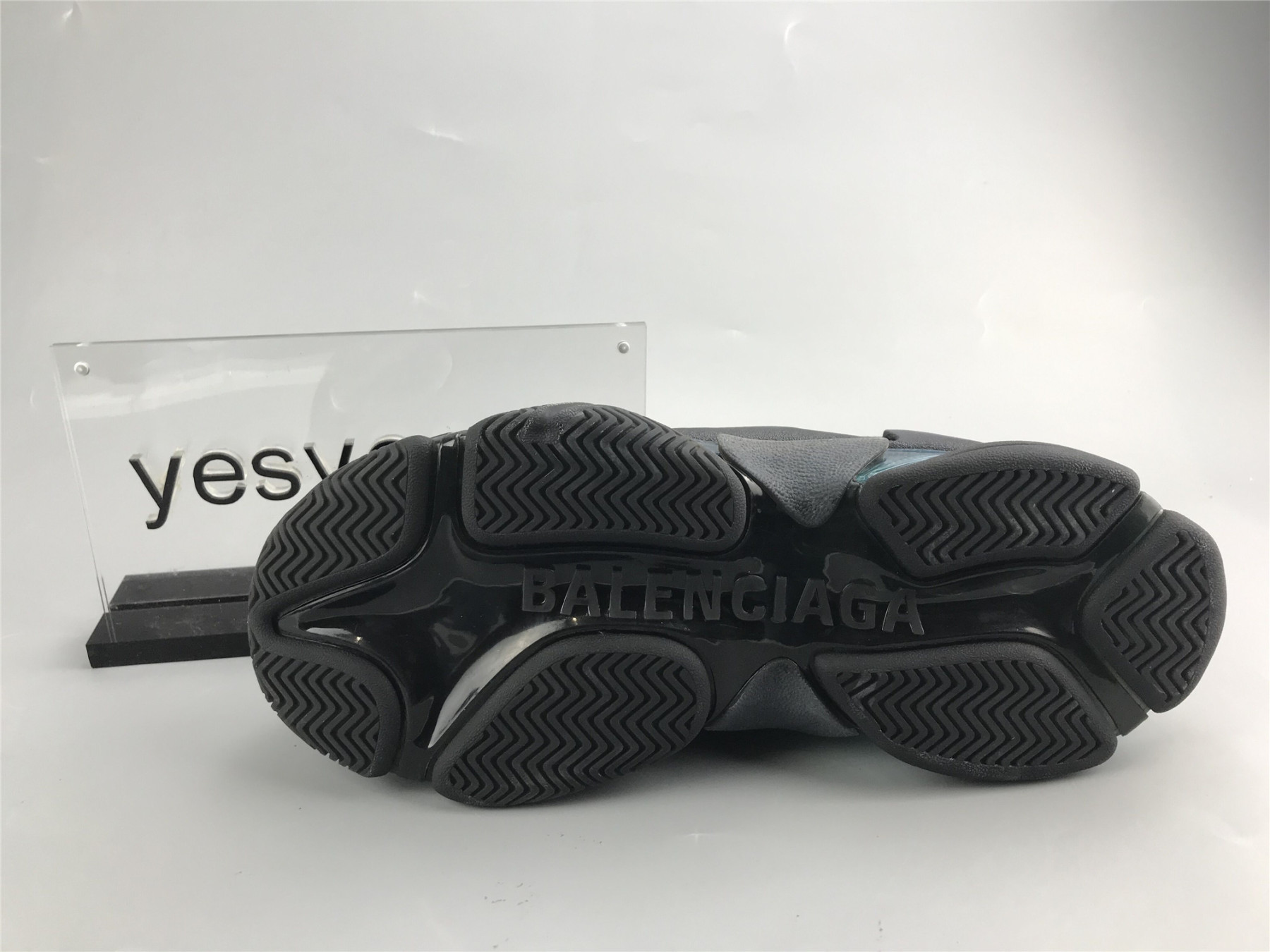 UA TRIPLE S CLEAR SOLE SNEAKER BLACK LAKE BLUE
