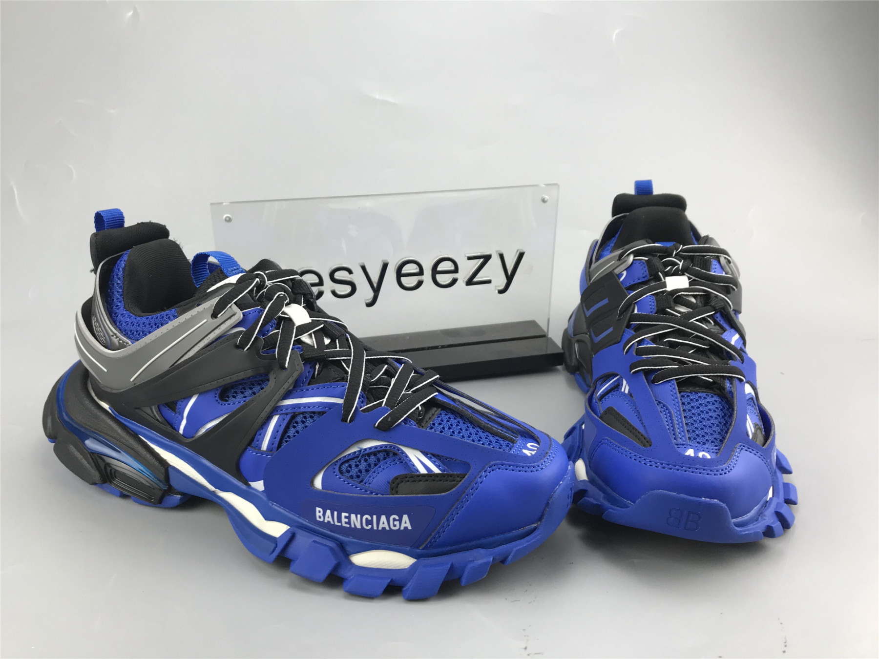 UA TRACK TRAINER BLACK ROYAL SNEAKER