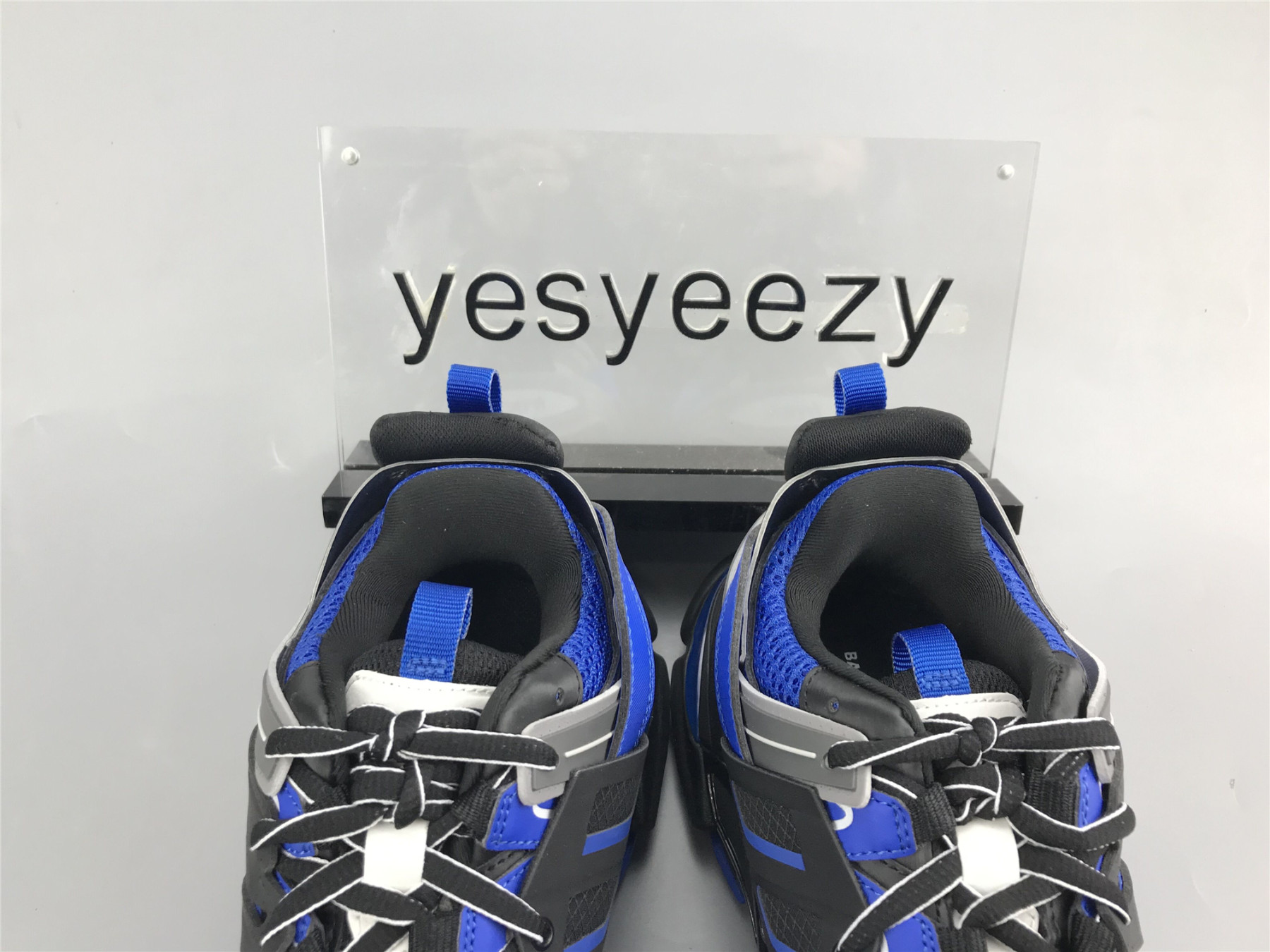UA TRACK TRAINER BLACK ROYAL SNEAKER
