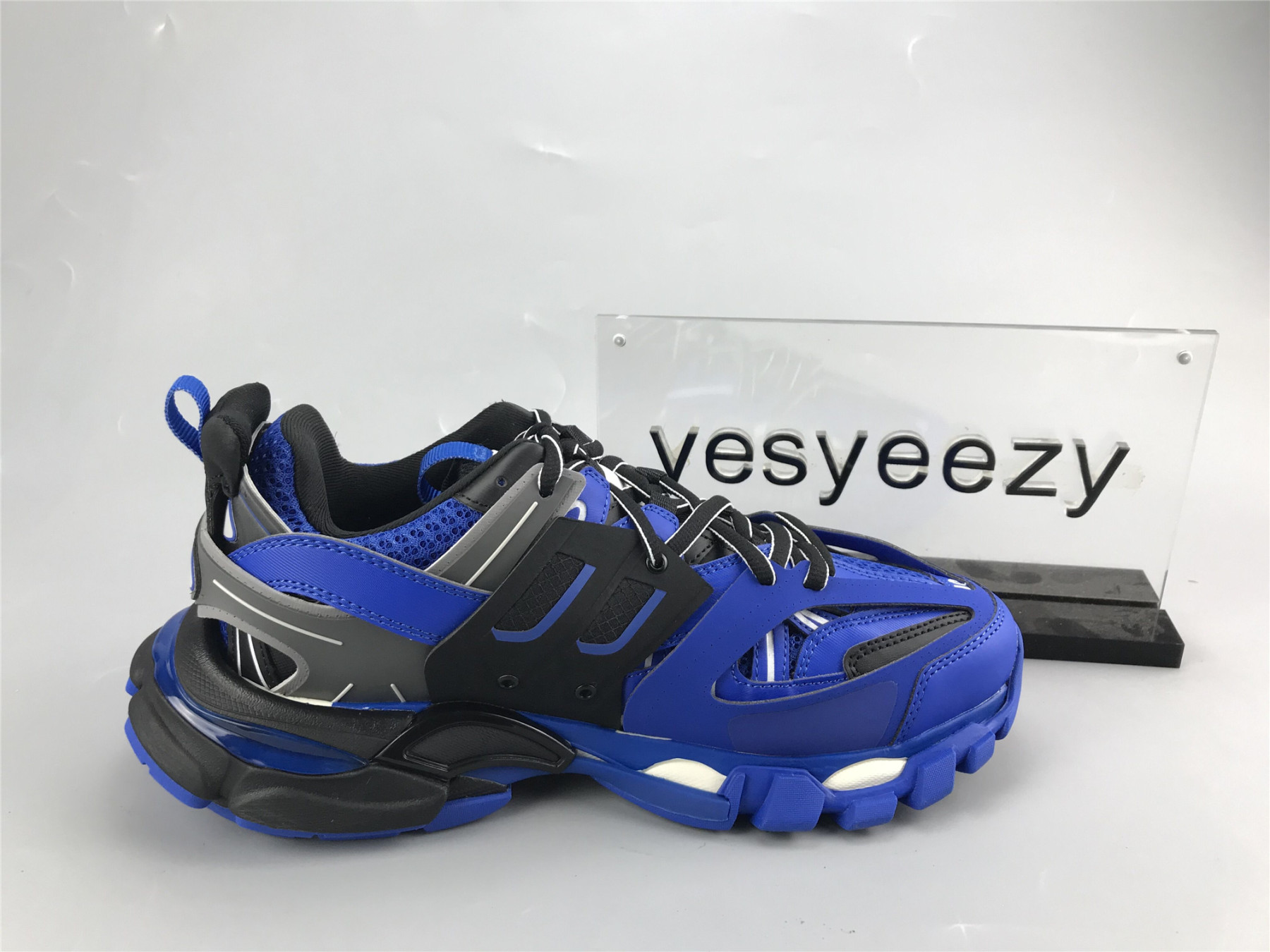 UA TRACK TRAINER BLACK ROYAL SNEAKER