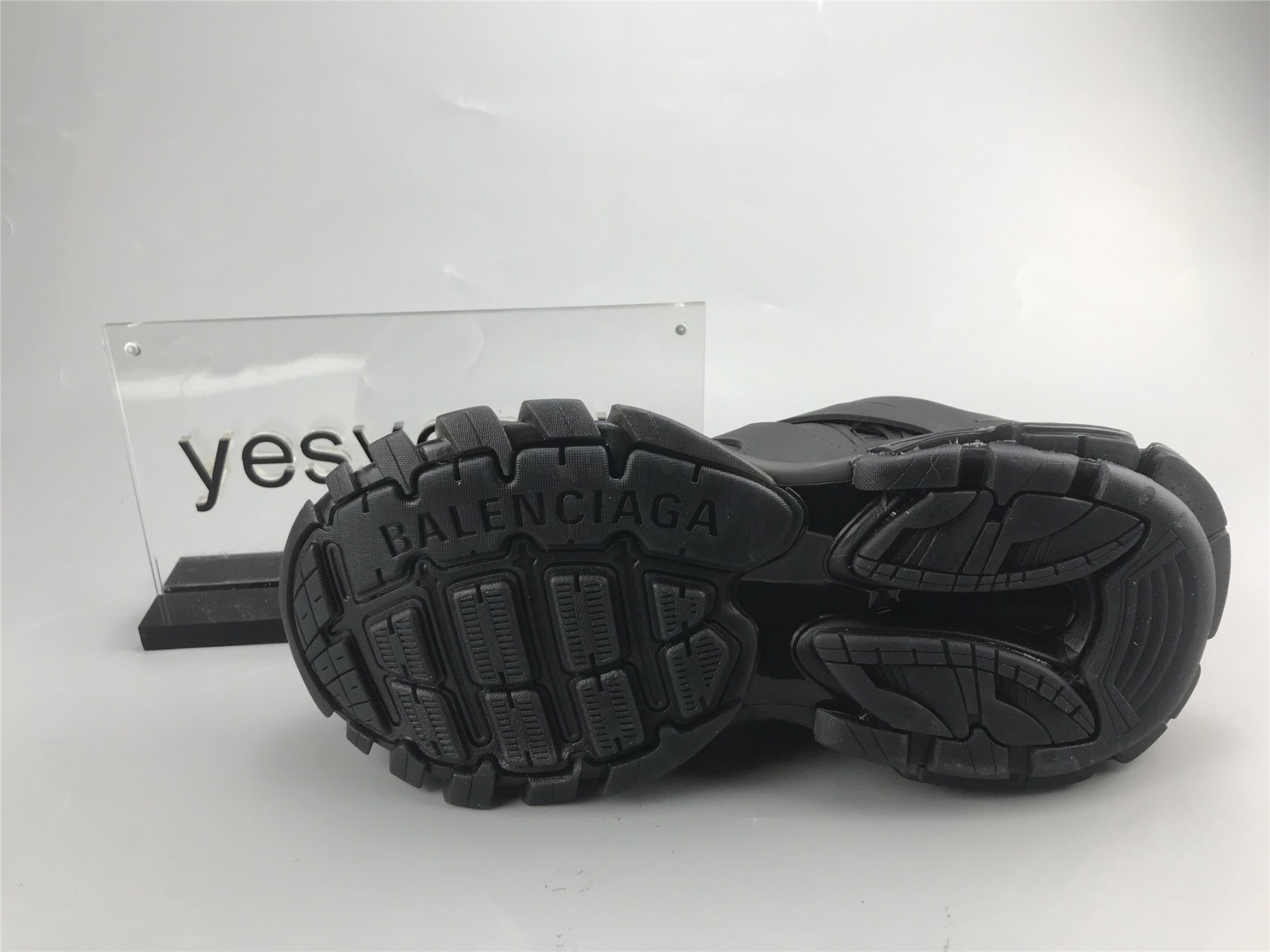 UA TRACK TRAINER BLACK TRANSPARENT SNEAKER