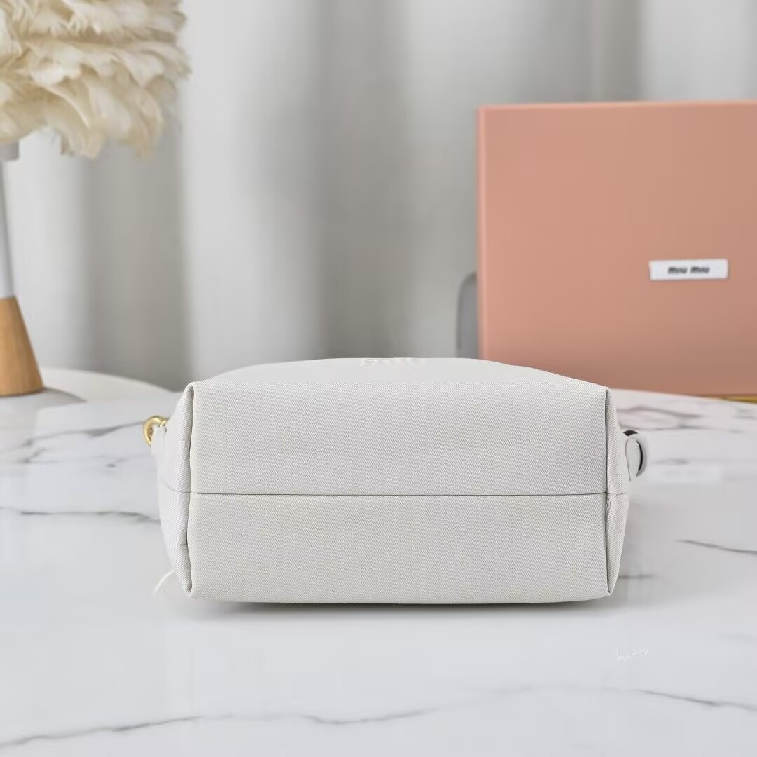 M1v M1v gabardine pouch 14x18.5x10cm
