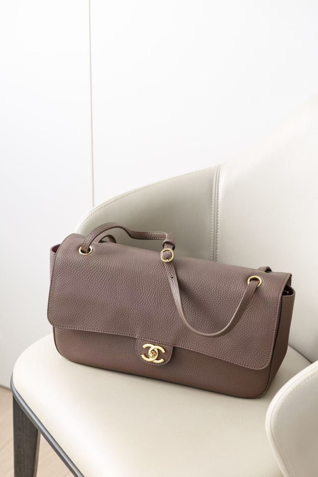 Ch**el maxi flapbag as6231 19.5x32x10cm