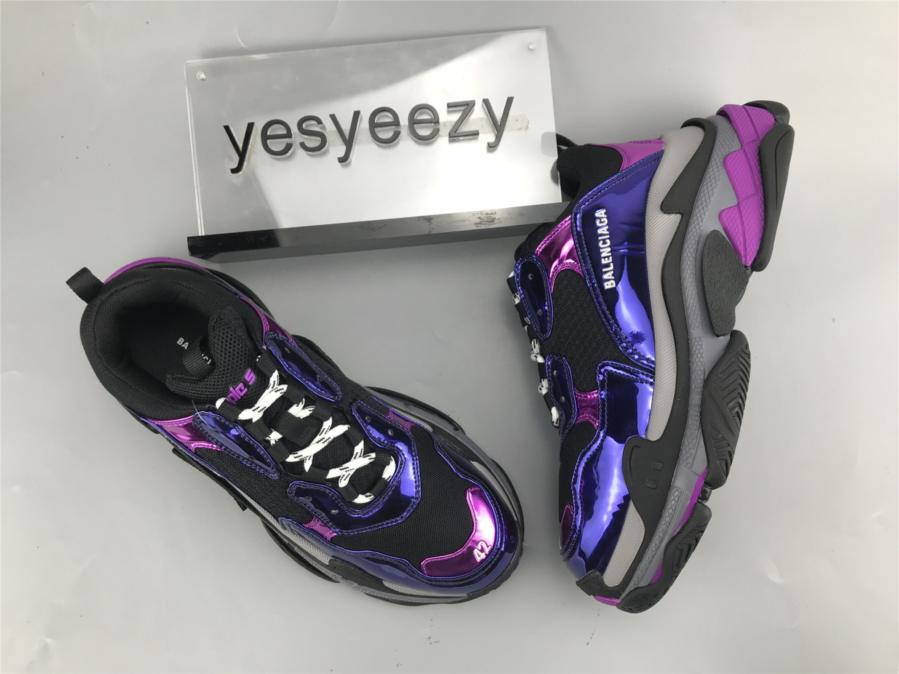 UA TRIPLE S SNEAKER BRIGHT PURPLISH RED