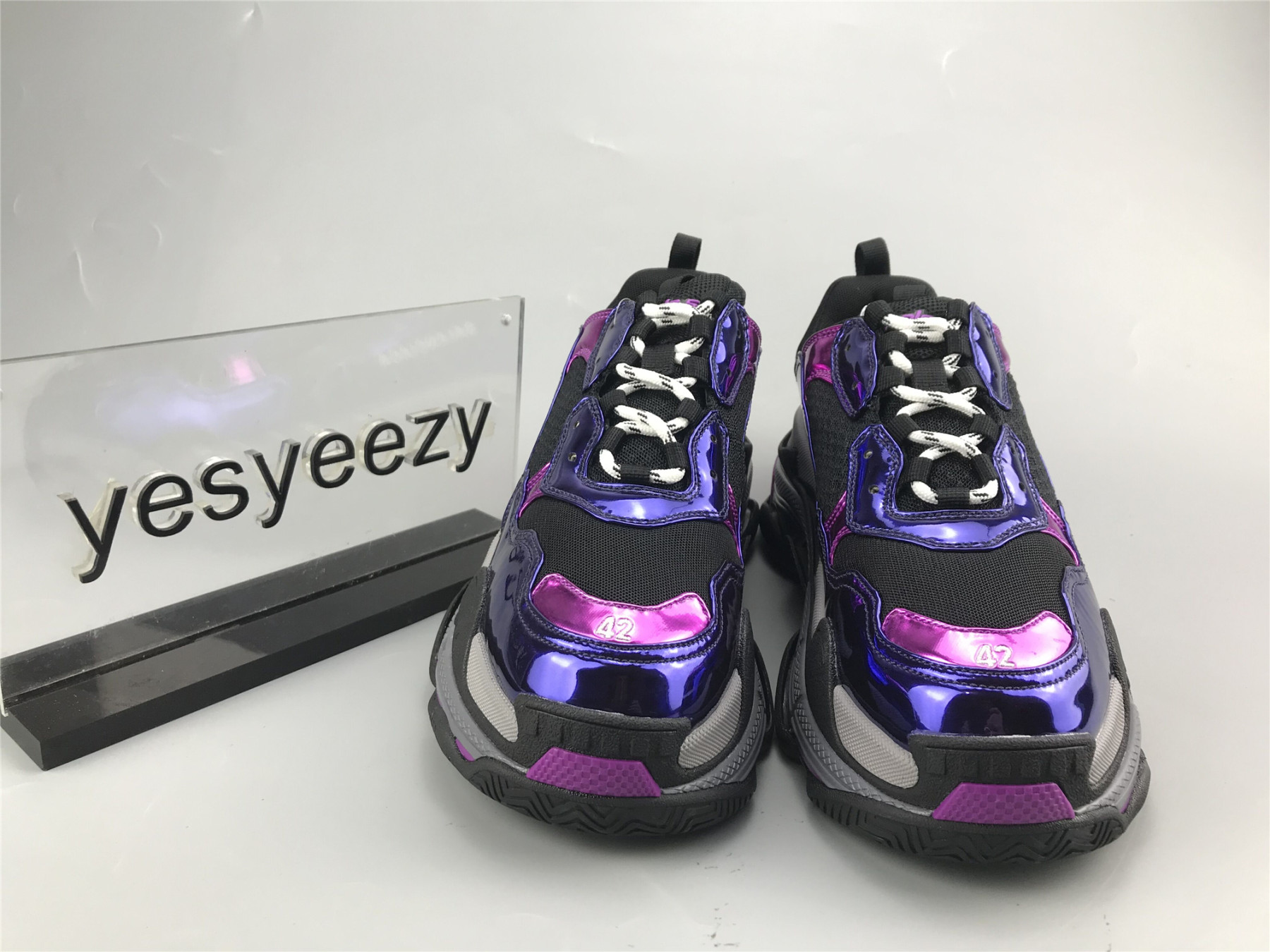 UA TRIPLE S SNEAKER BRIGHT PURPLISH RED