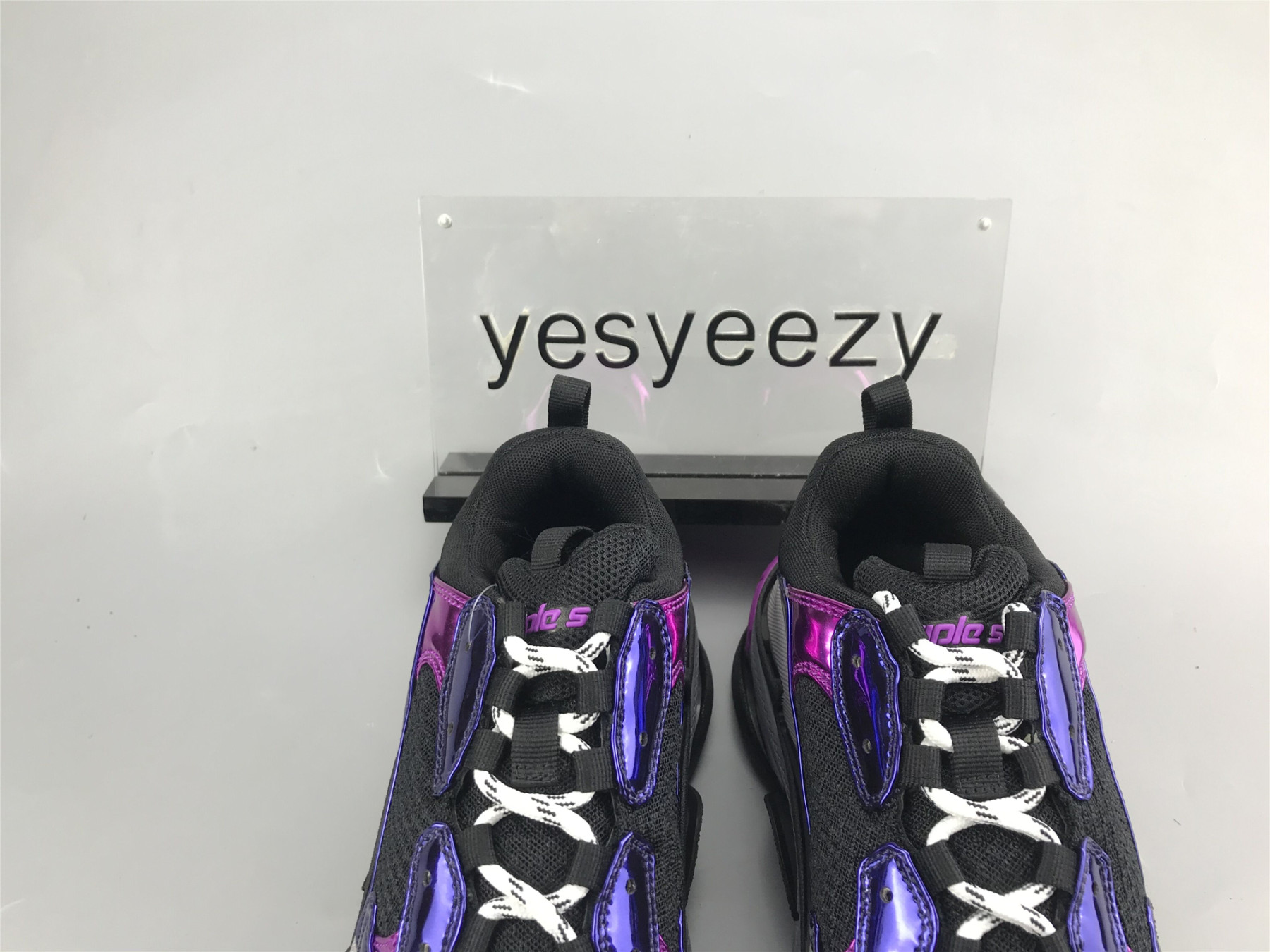 UA TRIPLE S SNEAKER BRIGHT PURPLISH RED