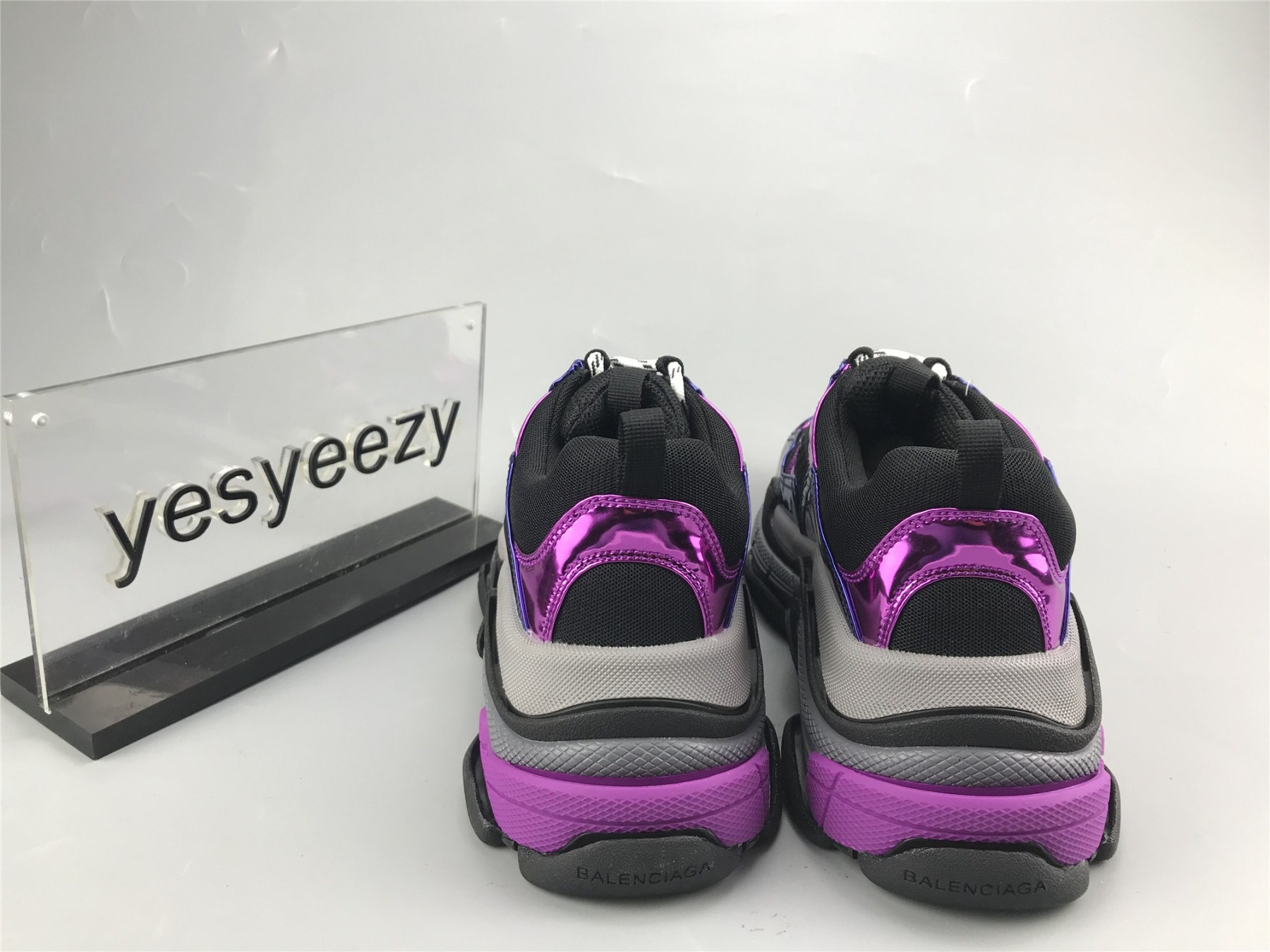 UA TRIPLE S SNEAKER BRIGHT PURPLISH RED