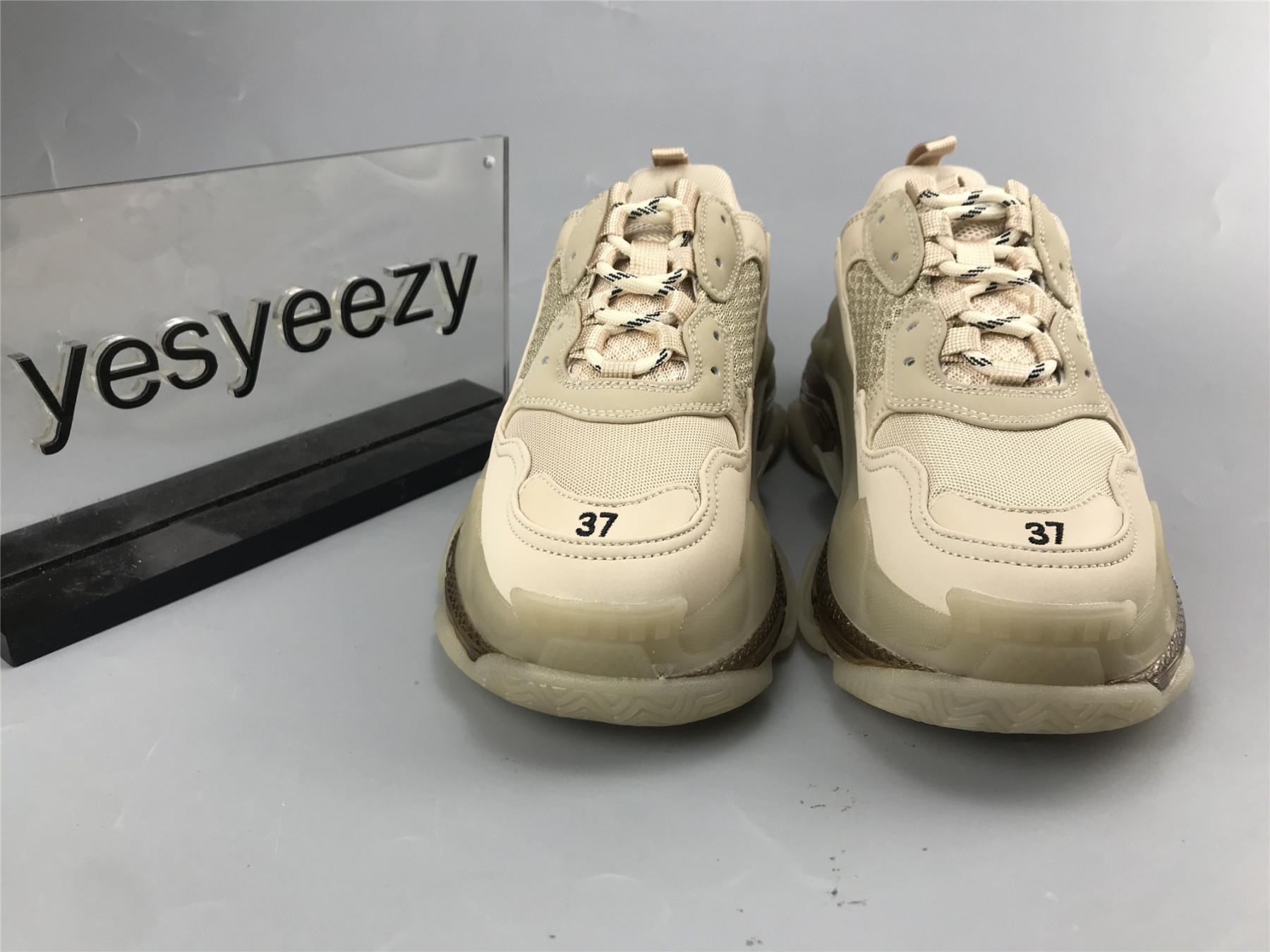 UA TRIPLE S CLEAR SOLE SNEAKER NUDE