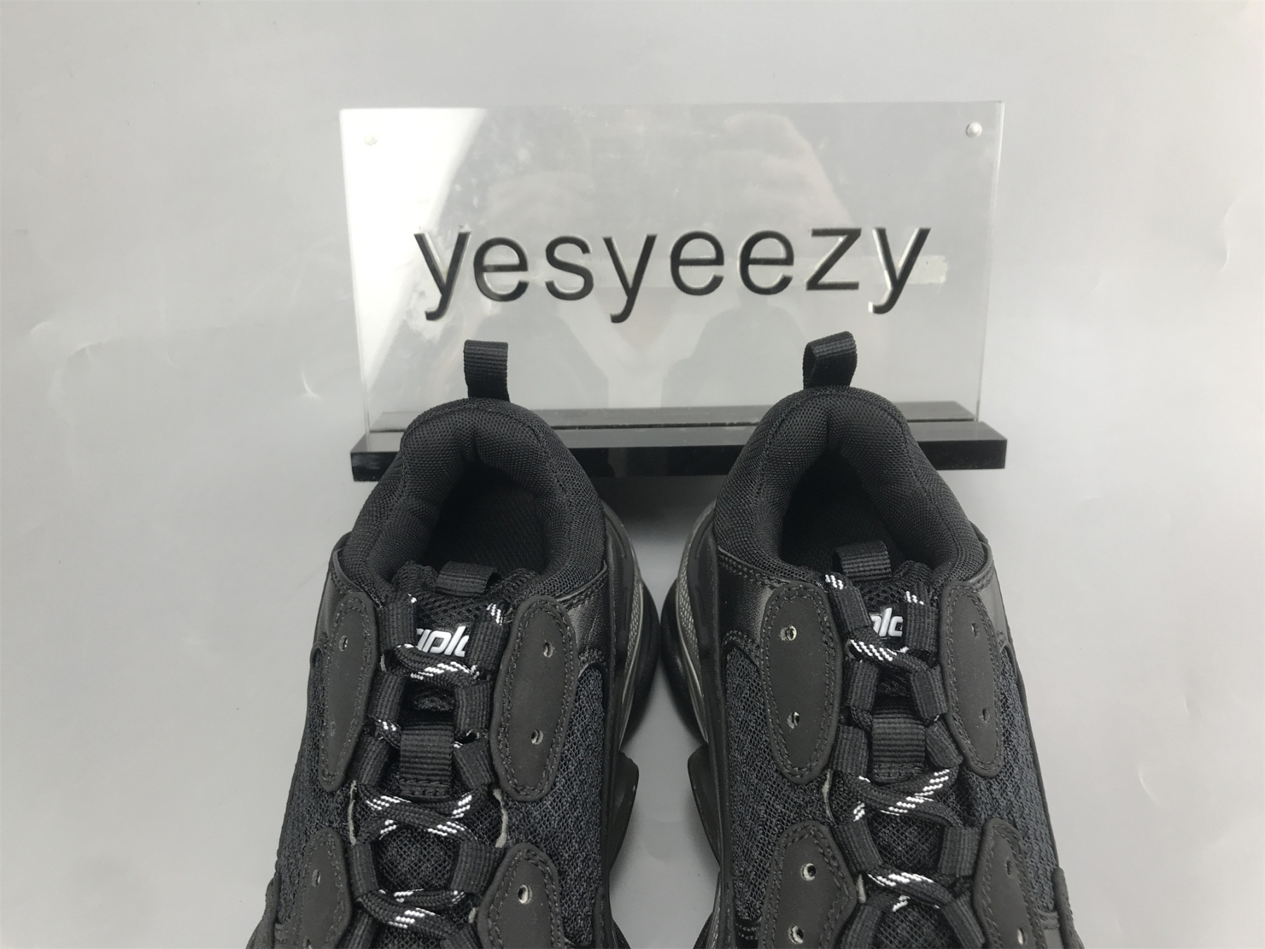 UA TRIPLE S CLEAR SOLE BLACK SILVER