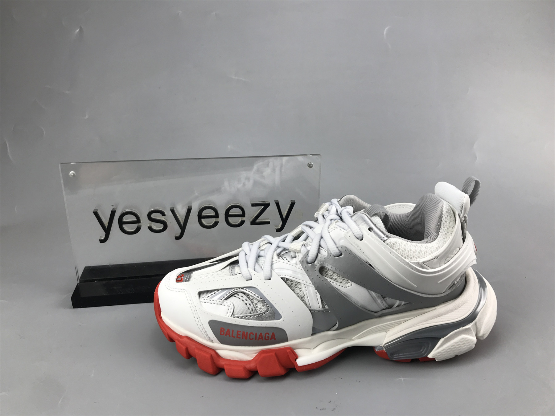 UA TRACK SNEAKER WHITE GREY RED