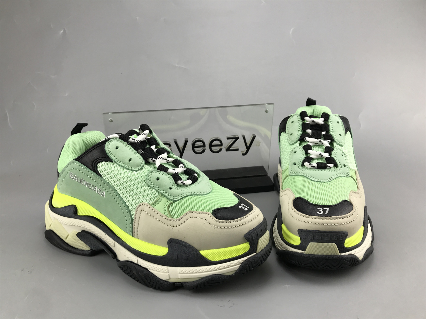 UA TRIPLE S CLEAR SOLE WHITE GREEN BLACK