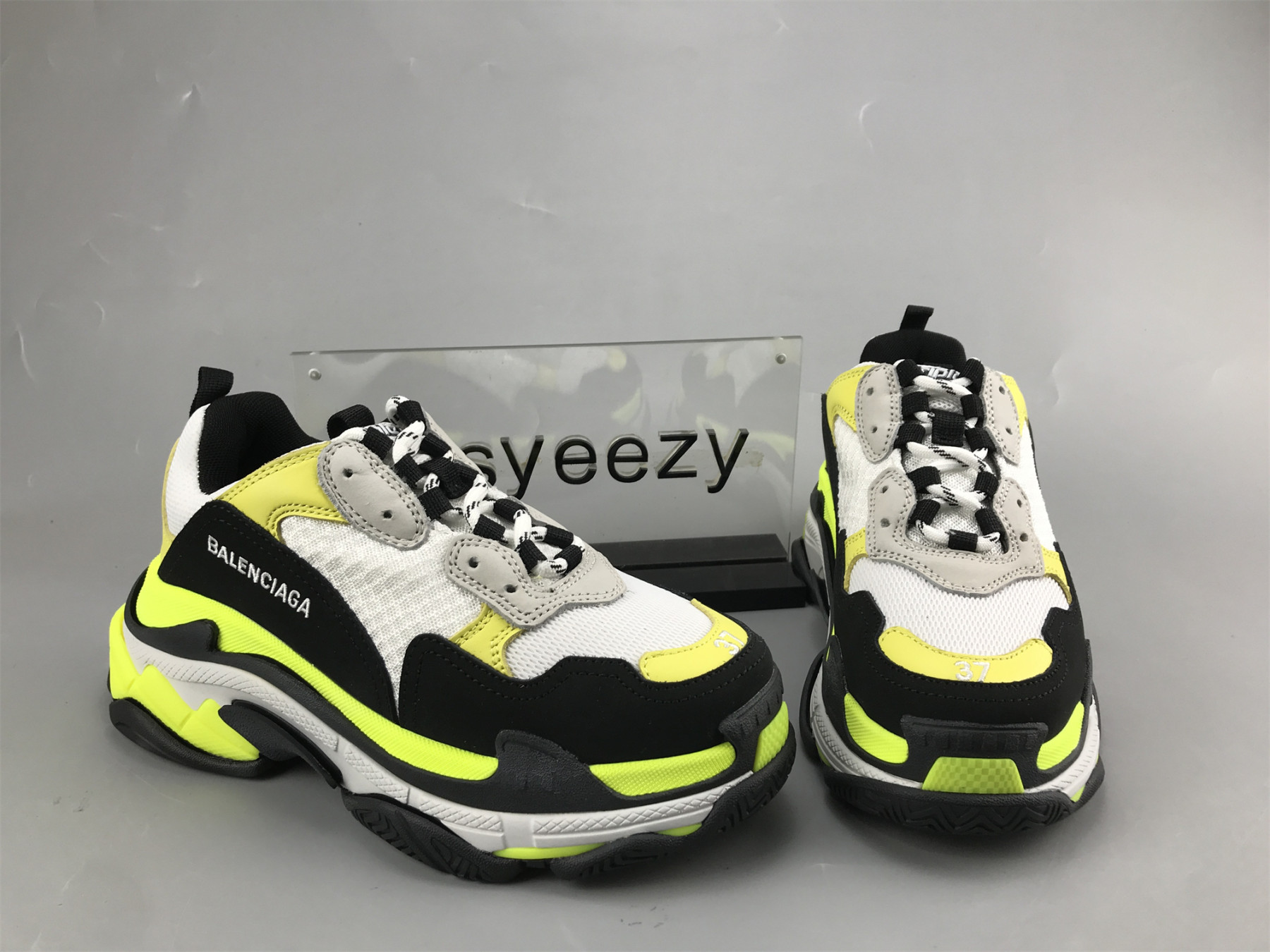 ua triple s clear sole white G003e yellow