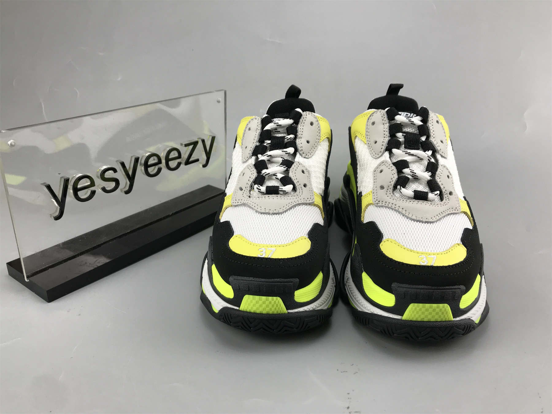 ua triple s clear sole white G003e yellow
