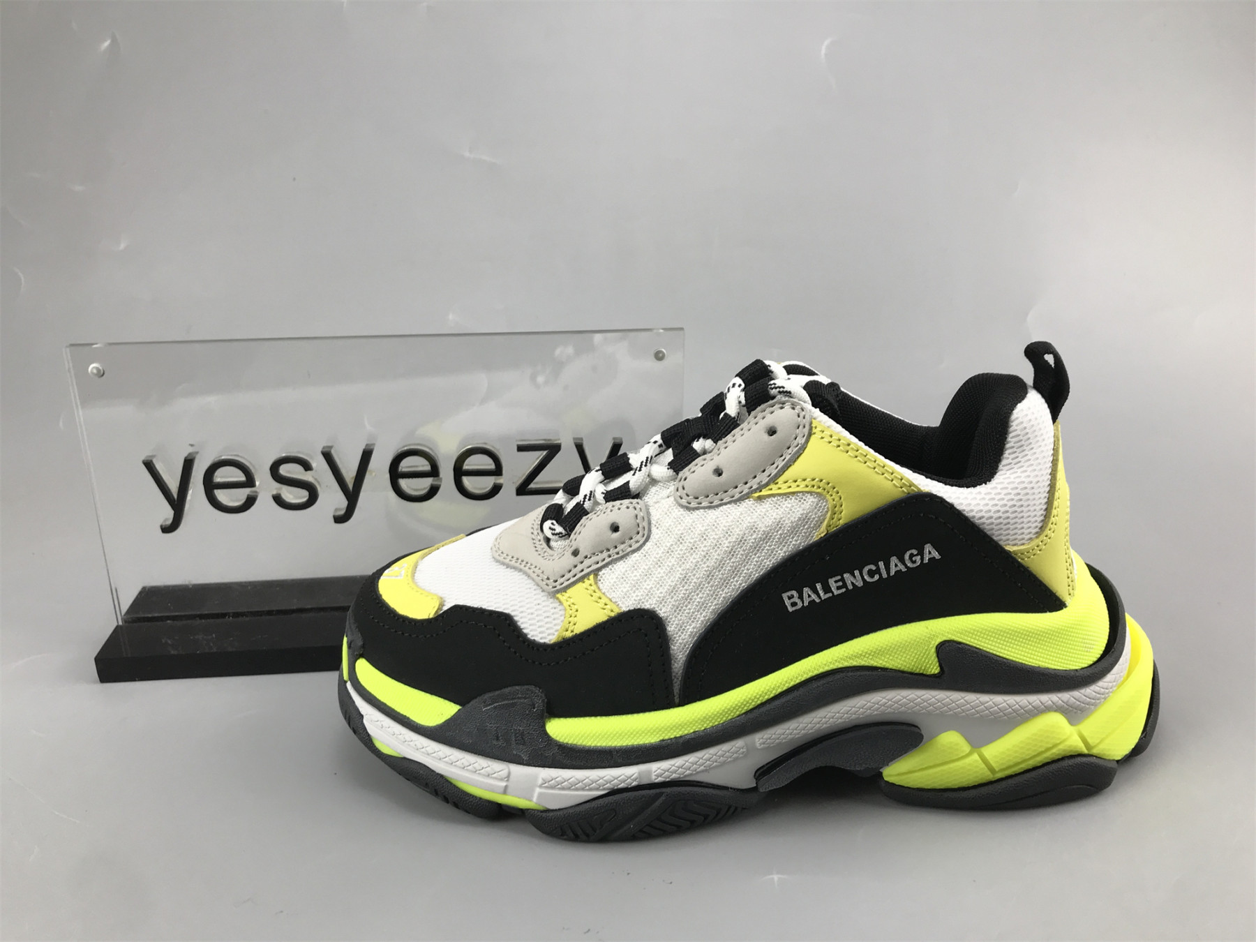 ua triple s clear sole white G003e yellow
