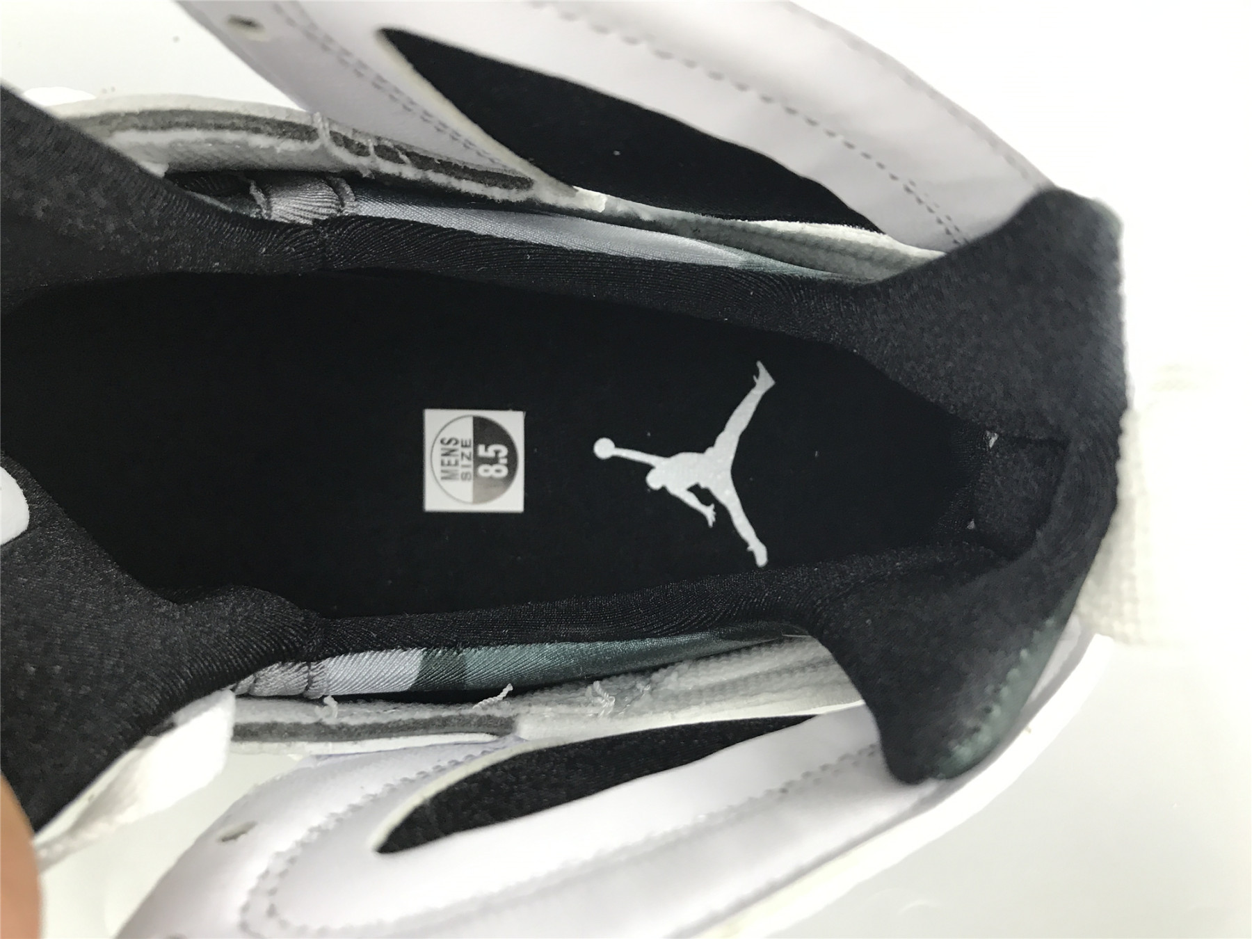UA AIR JORDAN 7 RETRO 