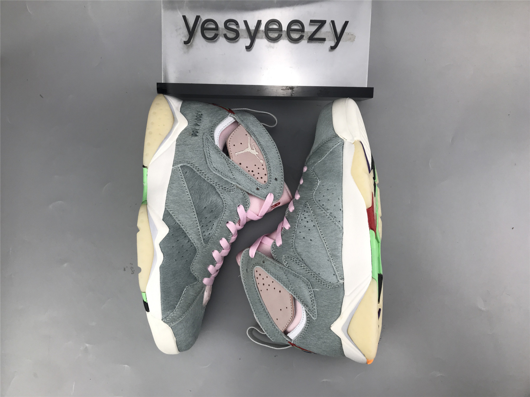 UA AIR JORDAN 7 RETRO SE 