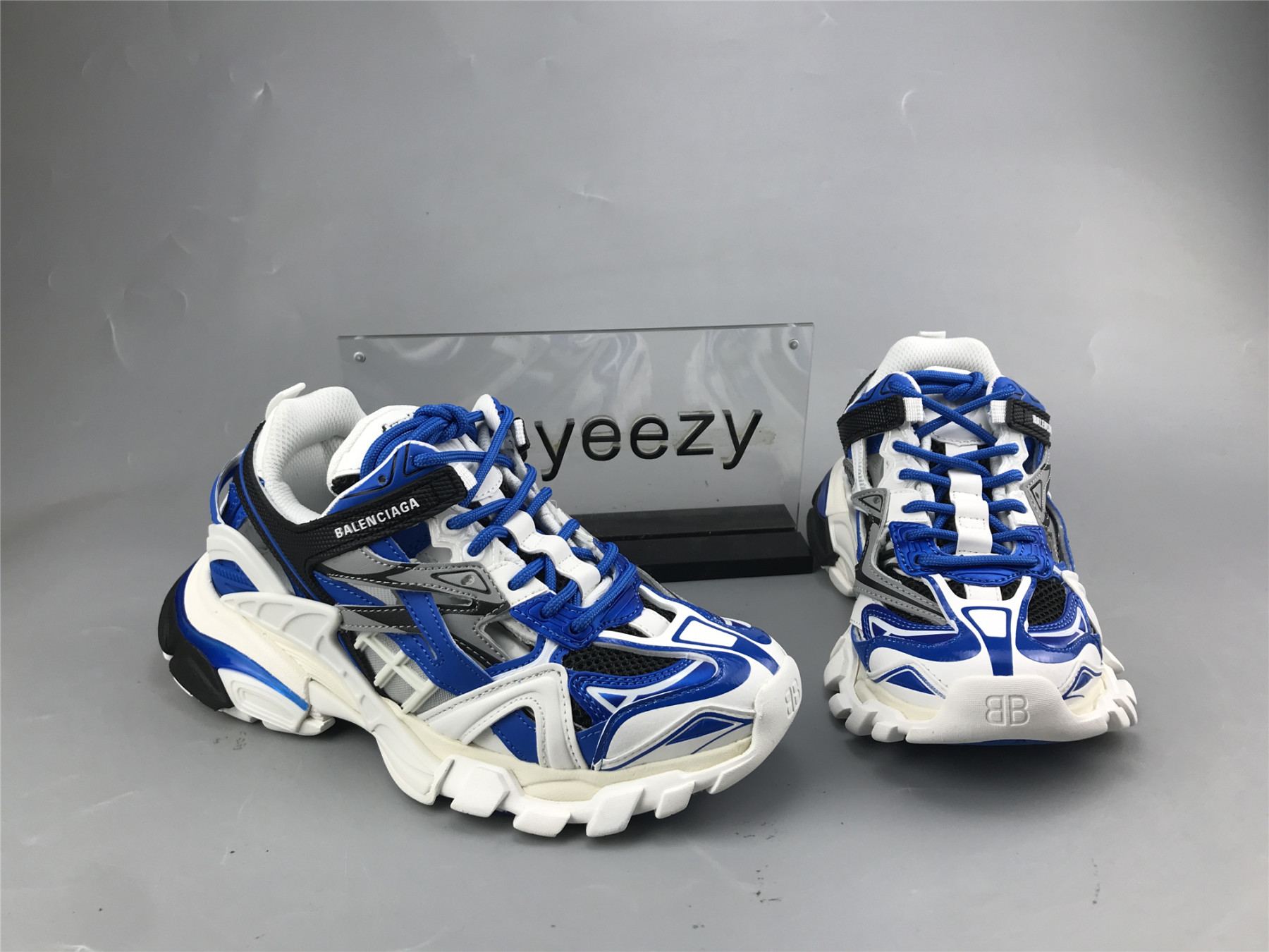 UA TRACK 2 OPEN SNEAKER WHITE ROYAL