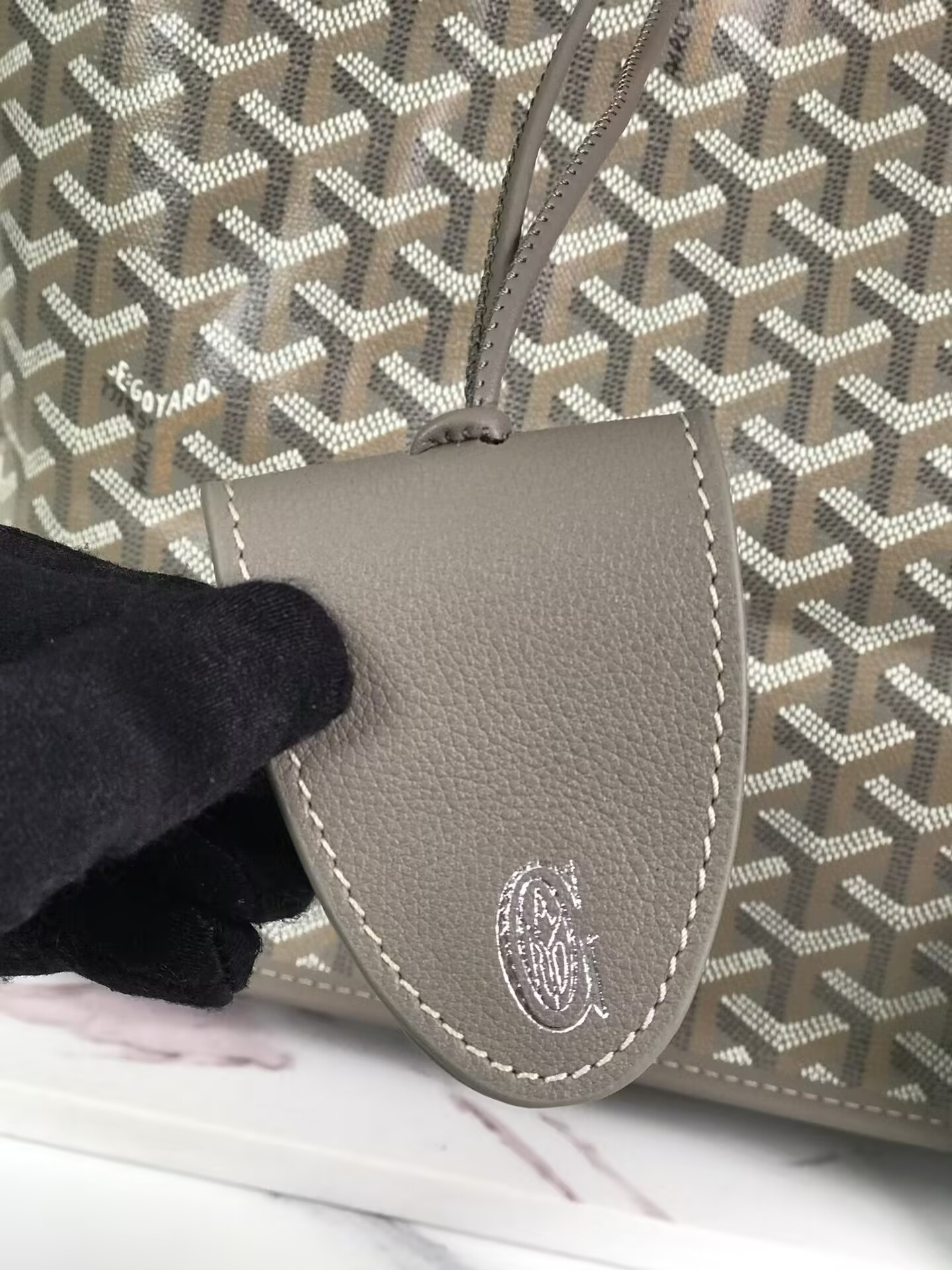 G09ard anjou gm bag 39x32x19cm